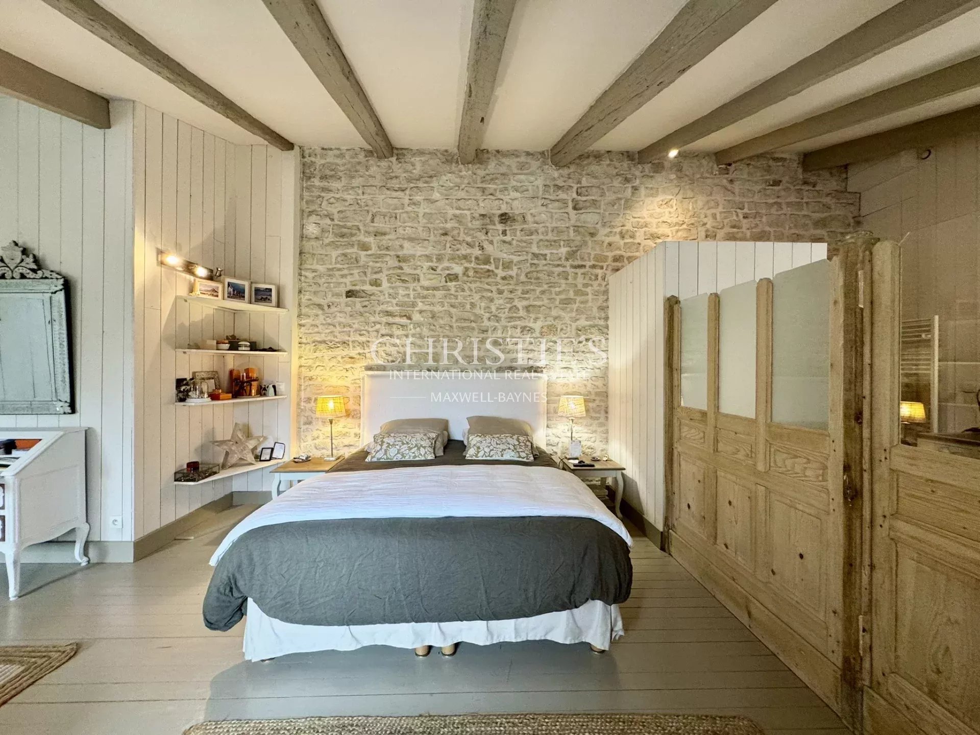 5 Bedroom Villa/Townhouse's Image 17