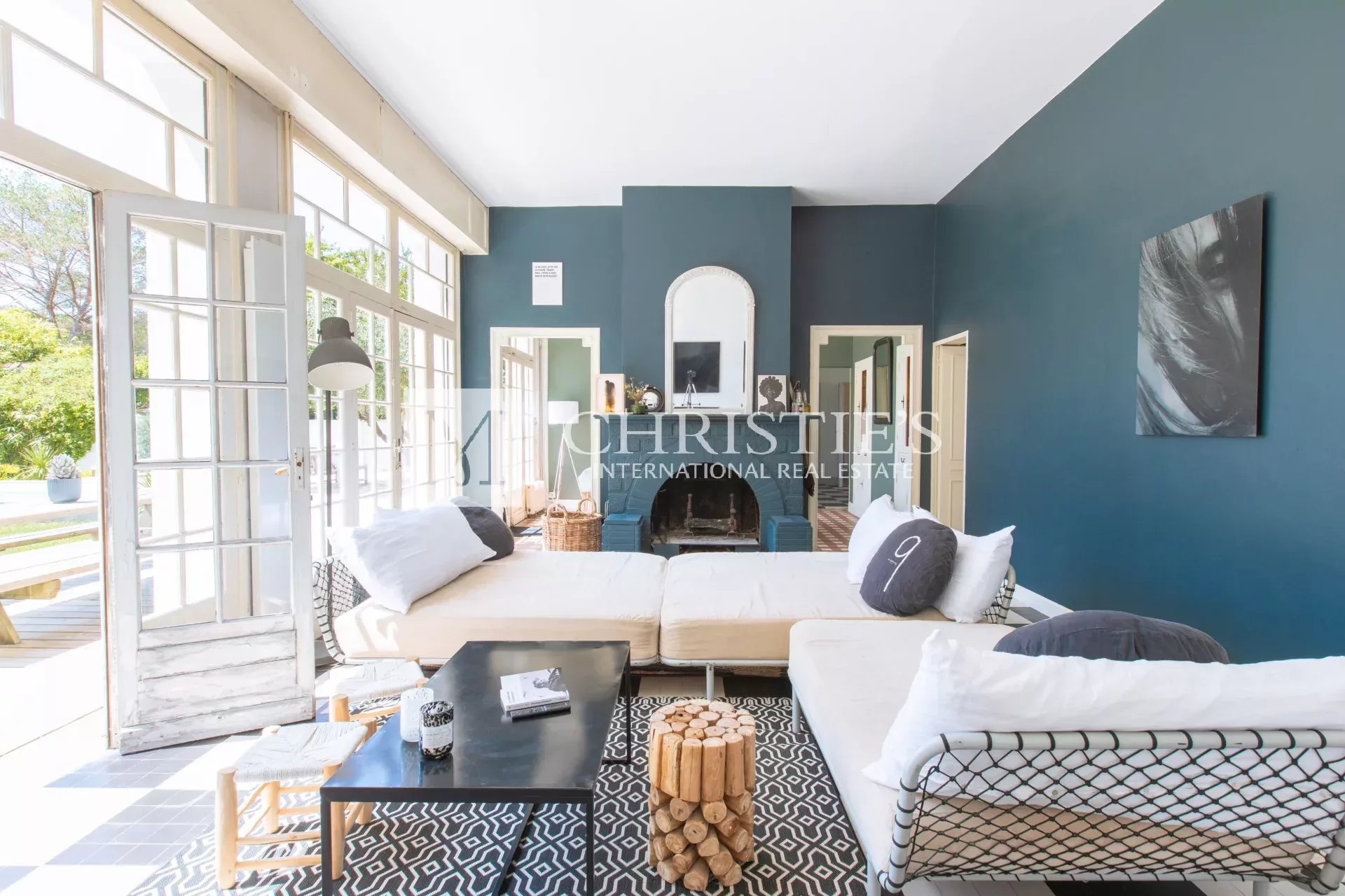 5 Bedroom Villa/Townhouse's Image 4