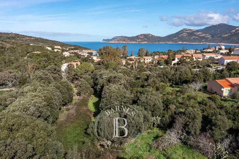 Exclusivité, Galeria, terrain à bâtir, vue montagnes, plage et commerces à pieds