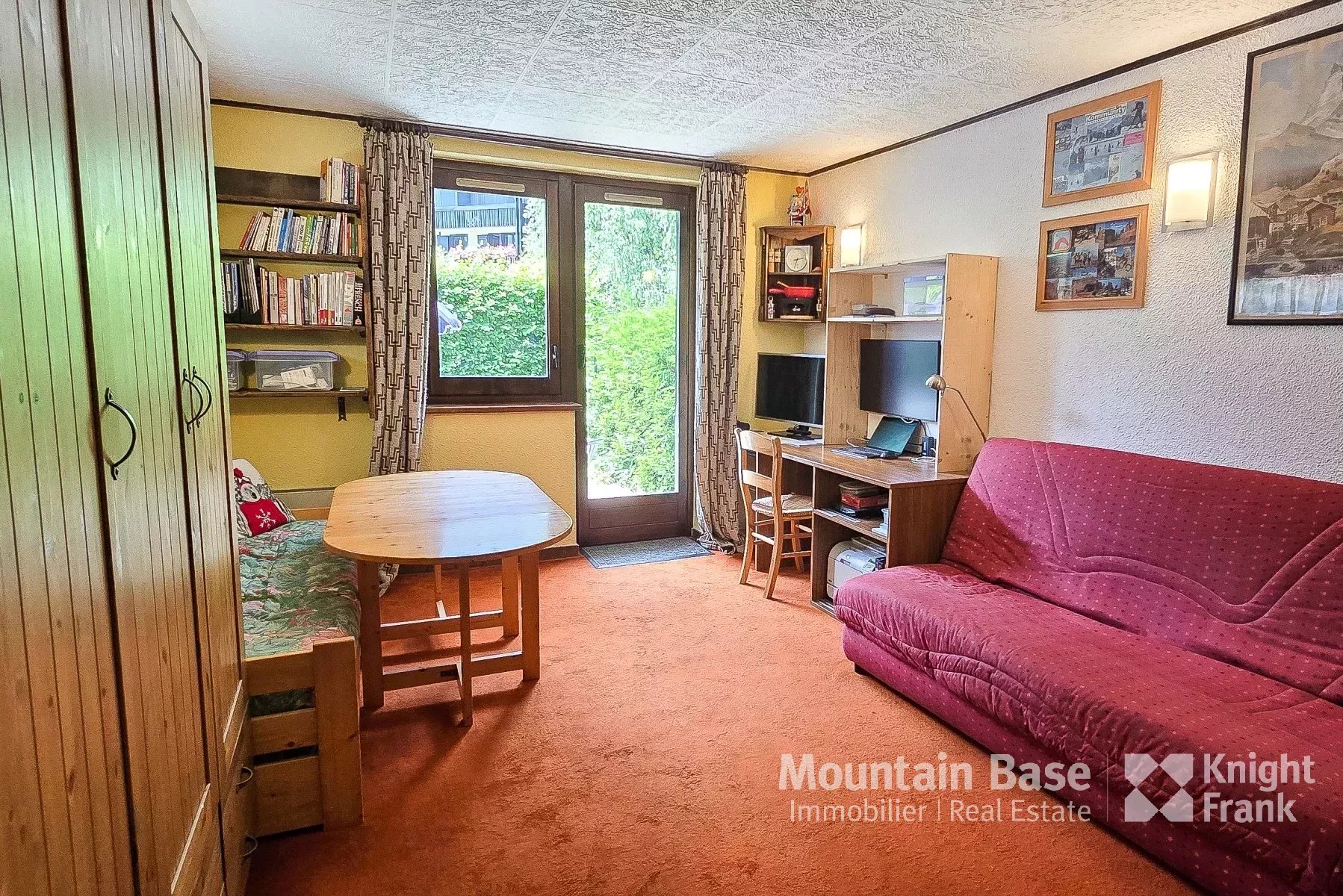 Photo of Apartment Jardin is a ground floor studio in Plaine des Praz