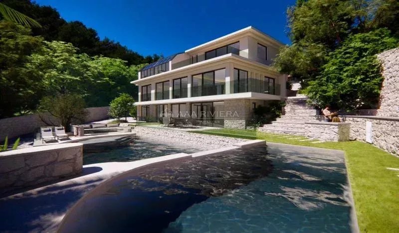 EZE - A côté de Monaco - Villa avec vue mer et superbe piscine.  Projet d'extension et de rénovation accordé