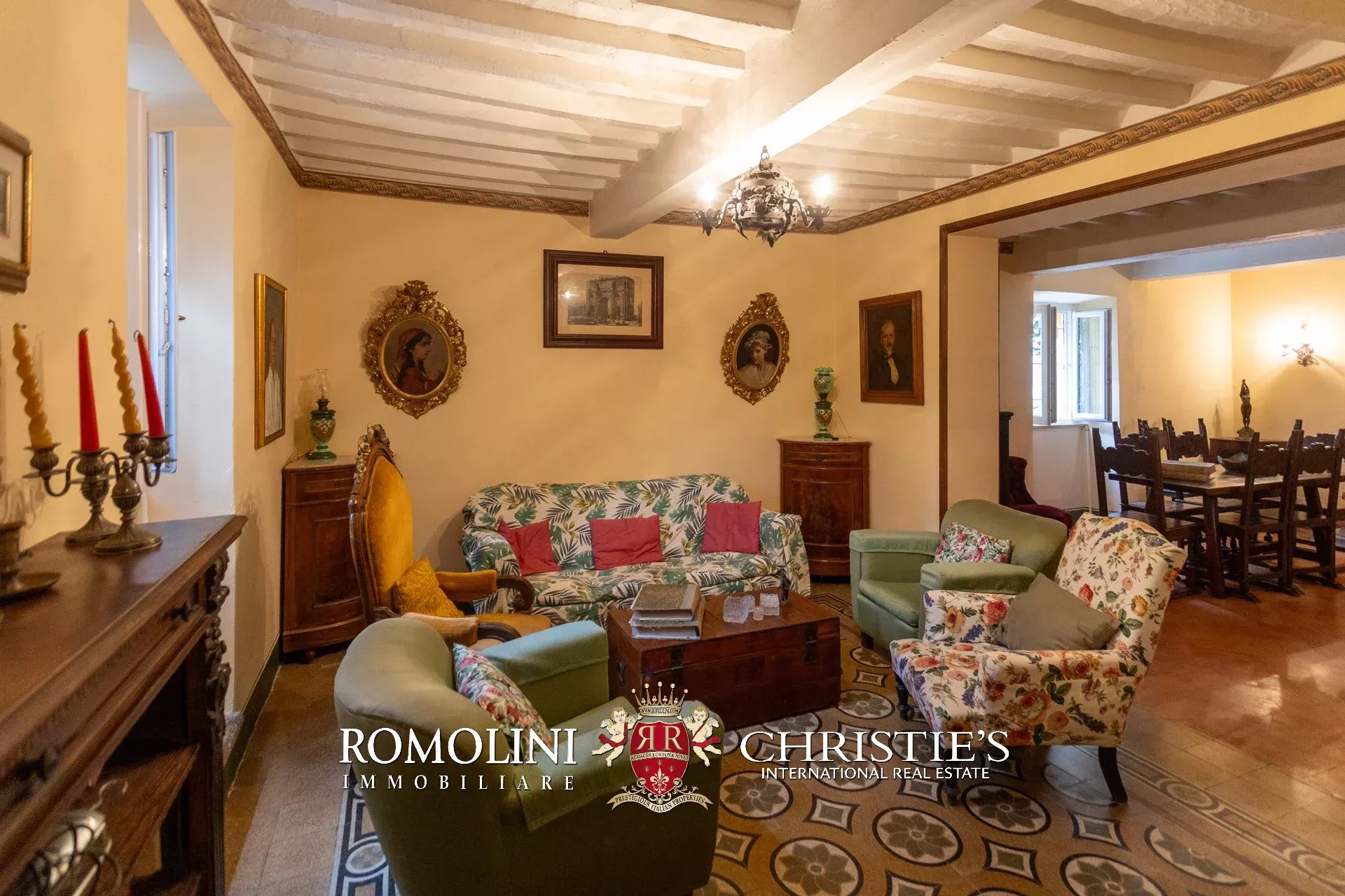 5 Bedroom Villa/Townhouse's Image 20