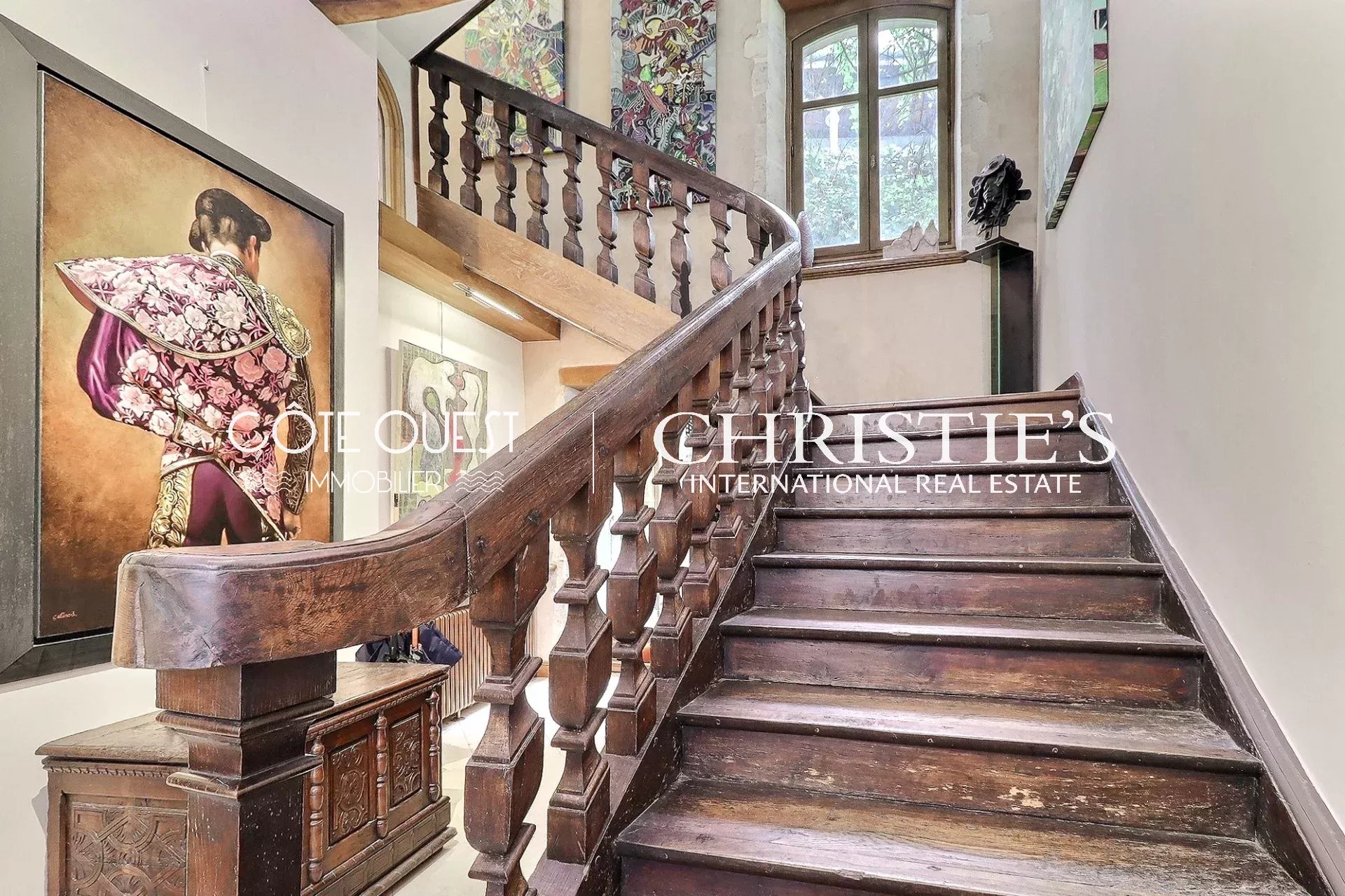 10 Bedroom Villa/Townhouse's Image 7