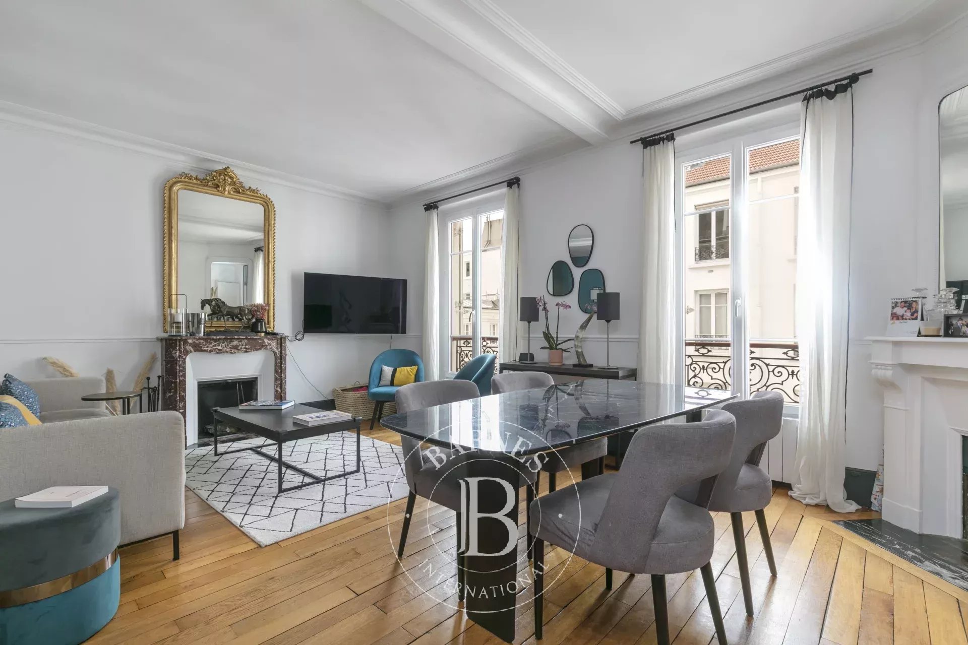 Daire Levallois-Perret