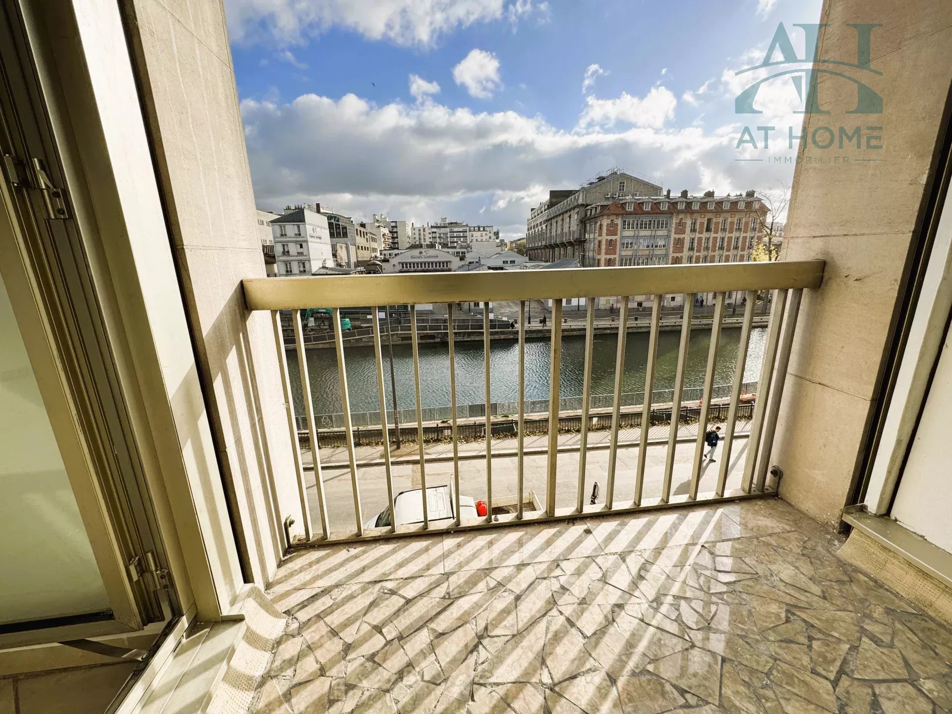 Appartement  Vue canal Saint Martin  4P -
