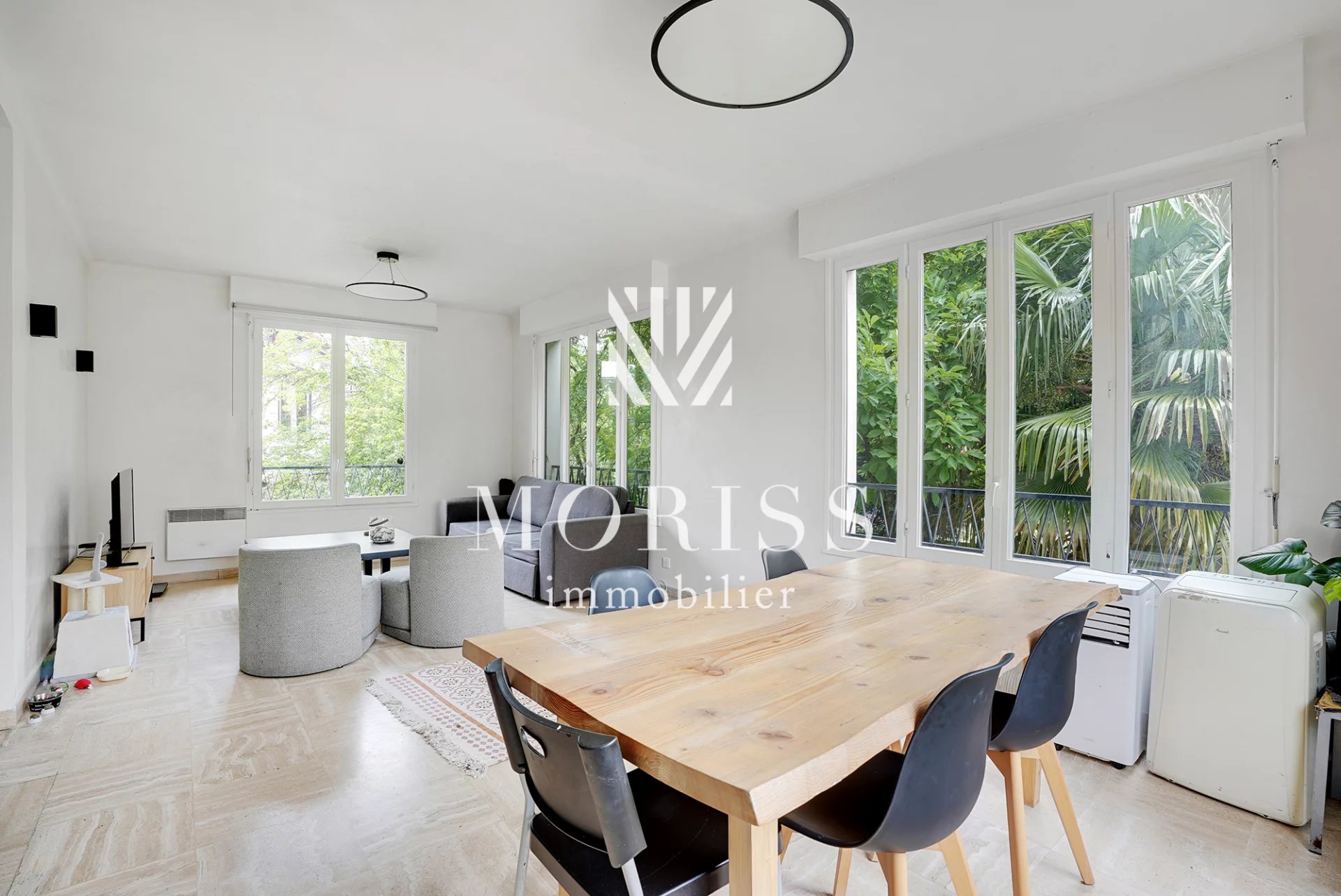Champigny-sur-Marne Maison de 7 pièces + 1000 m2 de jardin - Image Array