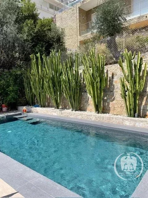 Huis  - 4 kamers  - 200.0 m2 -  3.890.000 € - Te koop