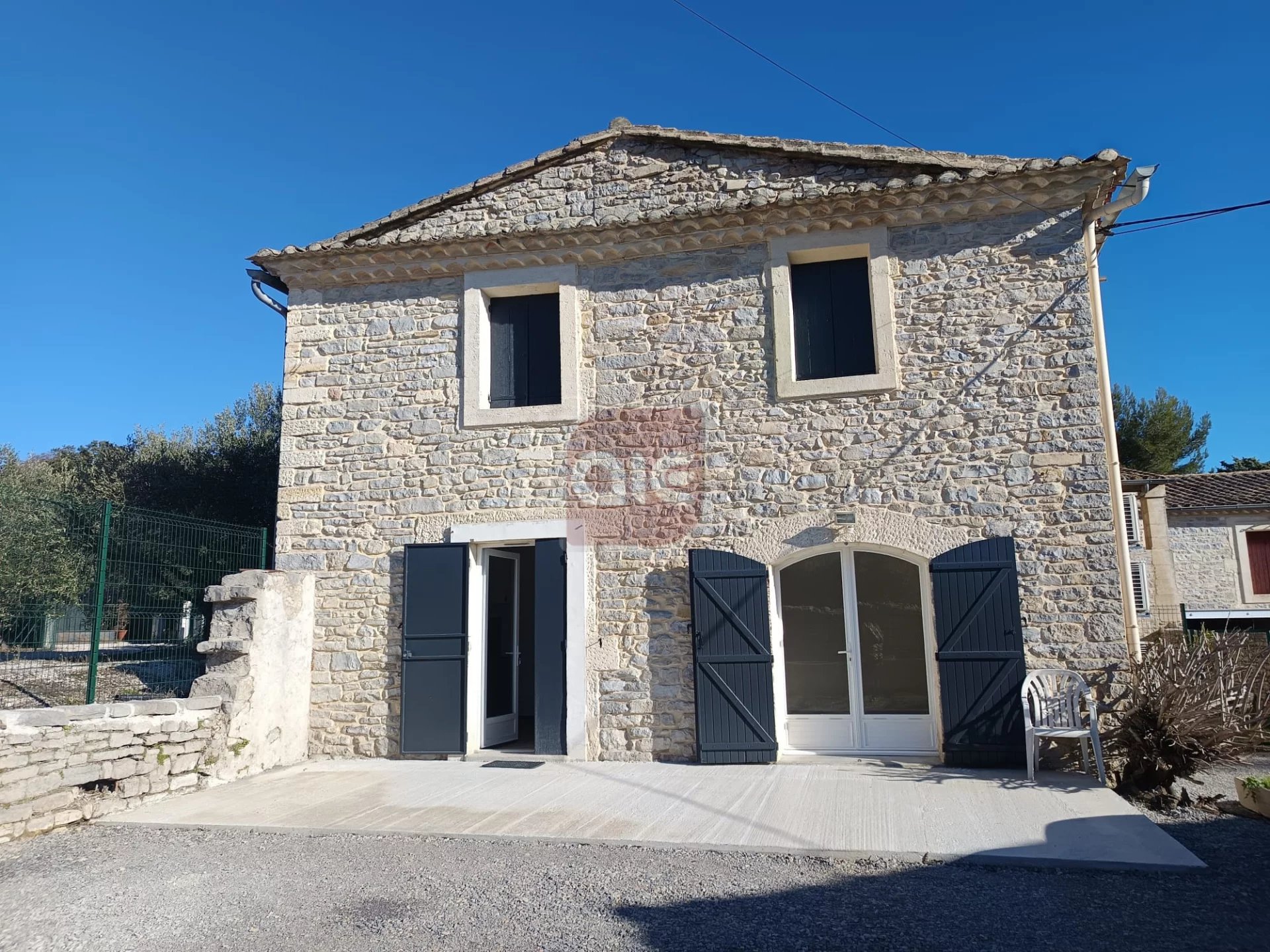 SAINT BAUZILLE DE MONTMEL - Maison de Ville avec grande cour