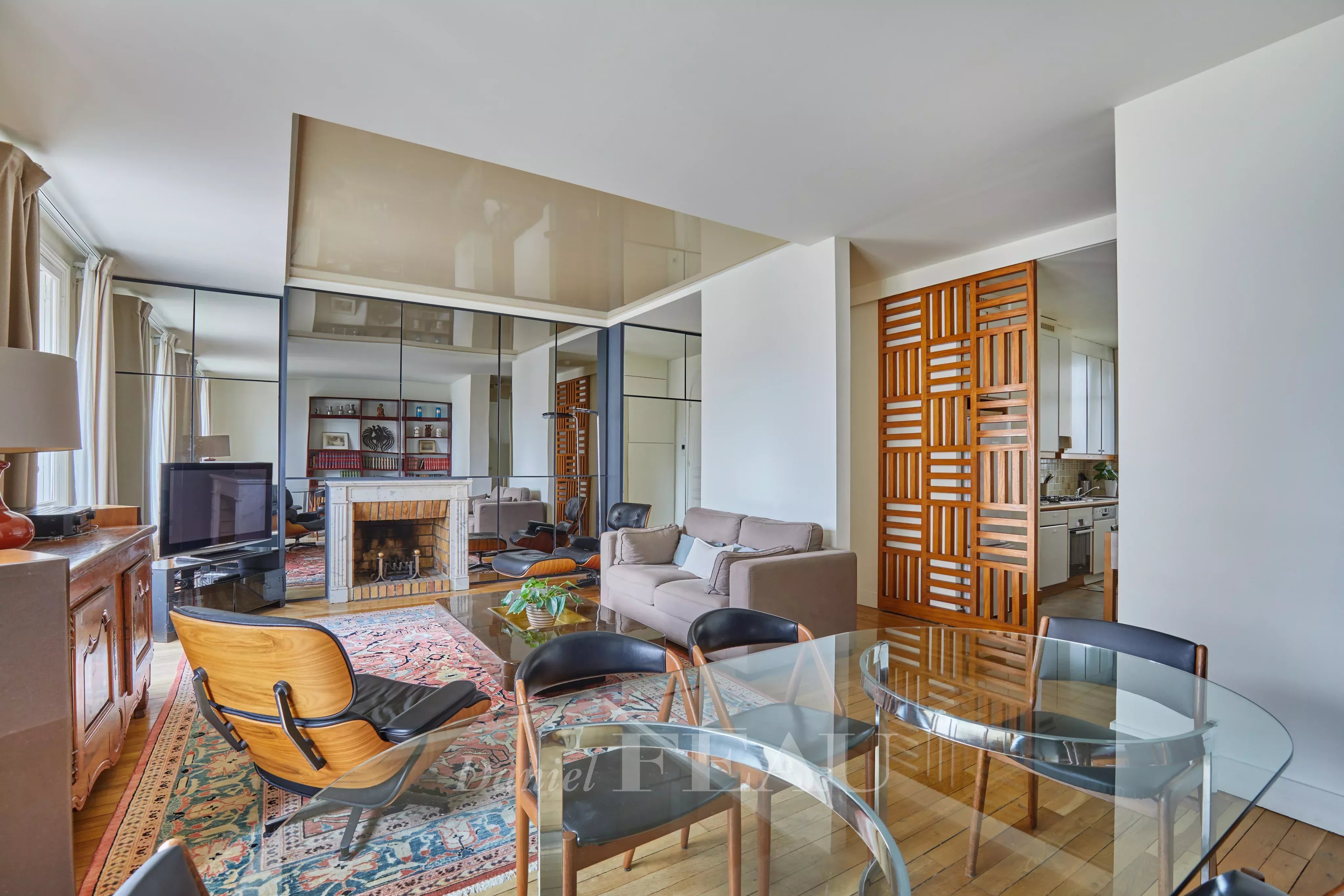 Sale Apartment Paris 7th