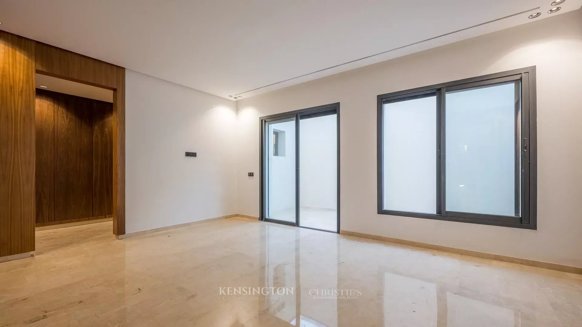 5 Bedroom Villa/Townhouse's Image 36