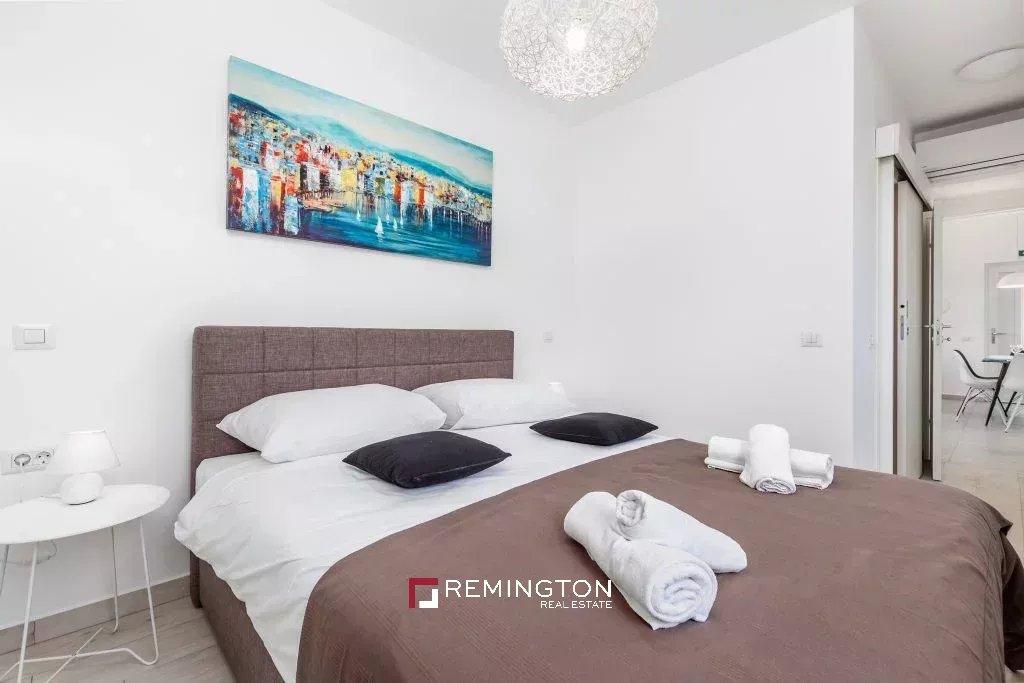7 Bedroom Villa/Townhouse's Image 15