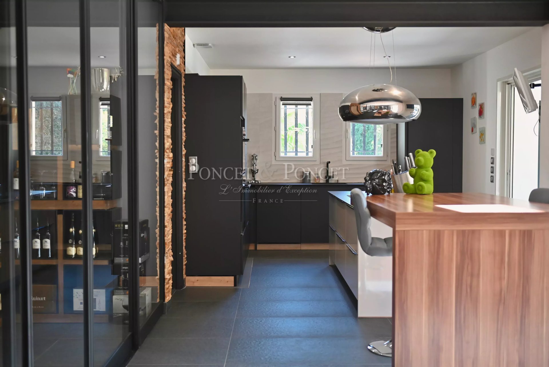 5 Bedroom Villa/Townhouse's Image 7