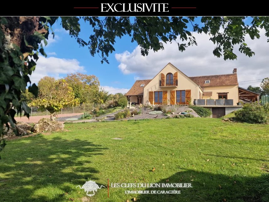 SUPERBE LONGÉRE AVEC EXTENSION CONTEMPORAINE