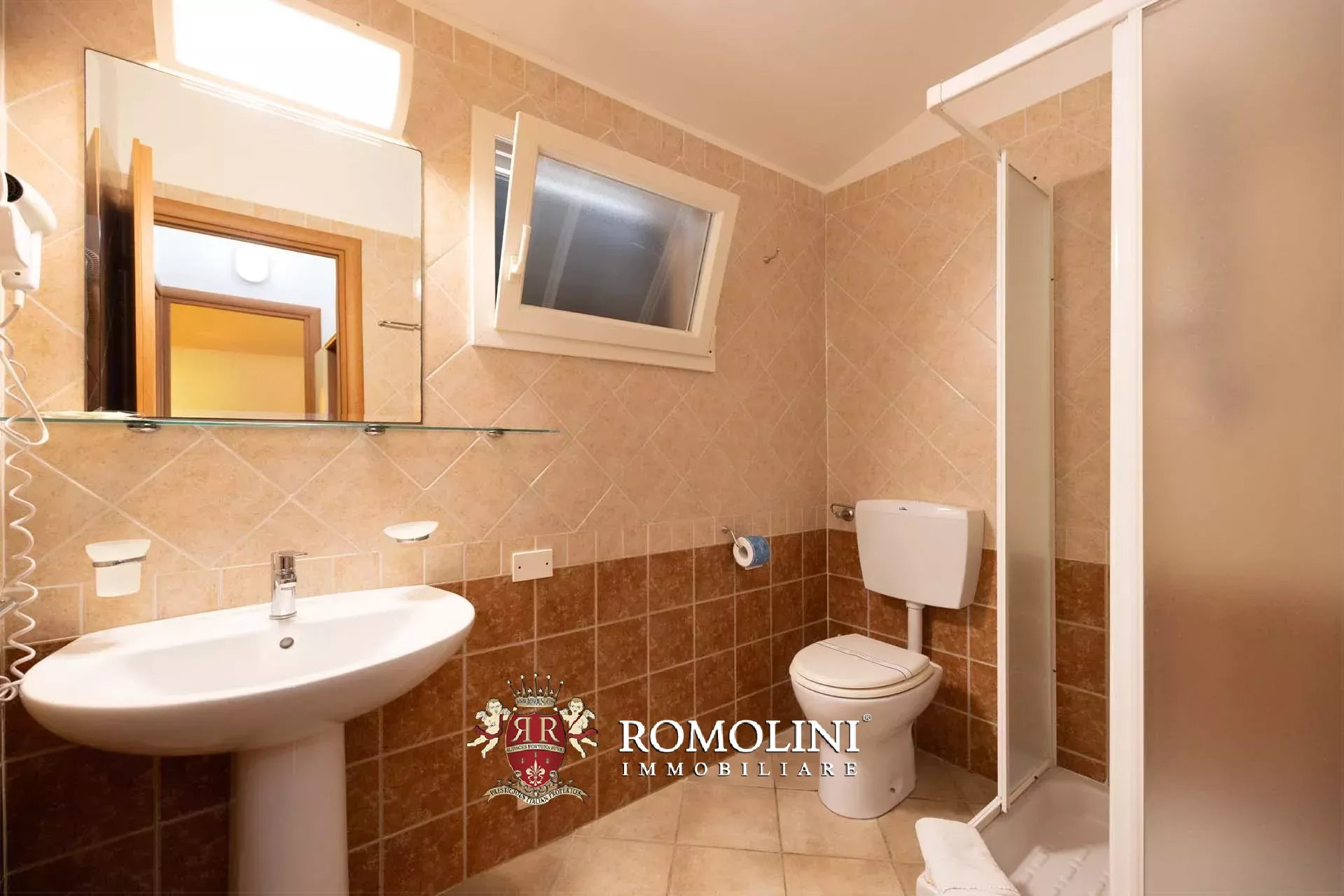 71 Bedroom Villa/Townhouse's Image 80