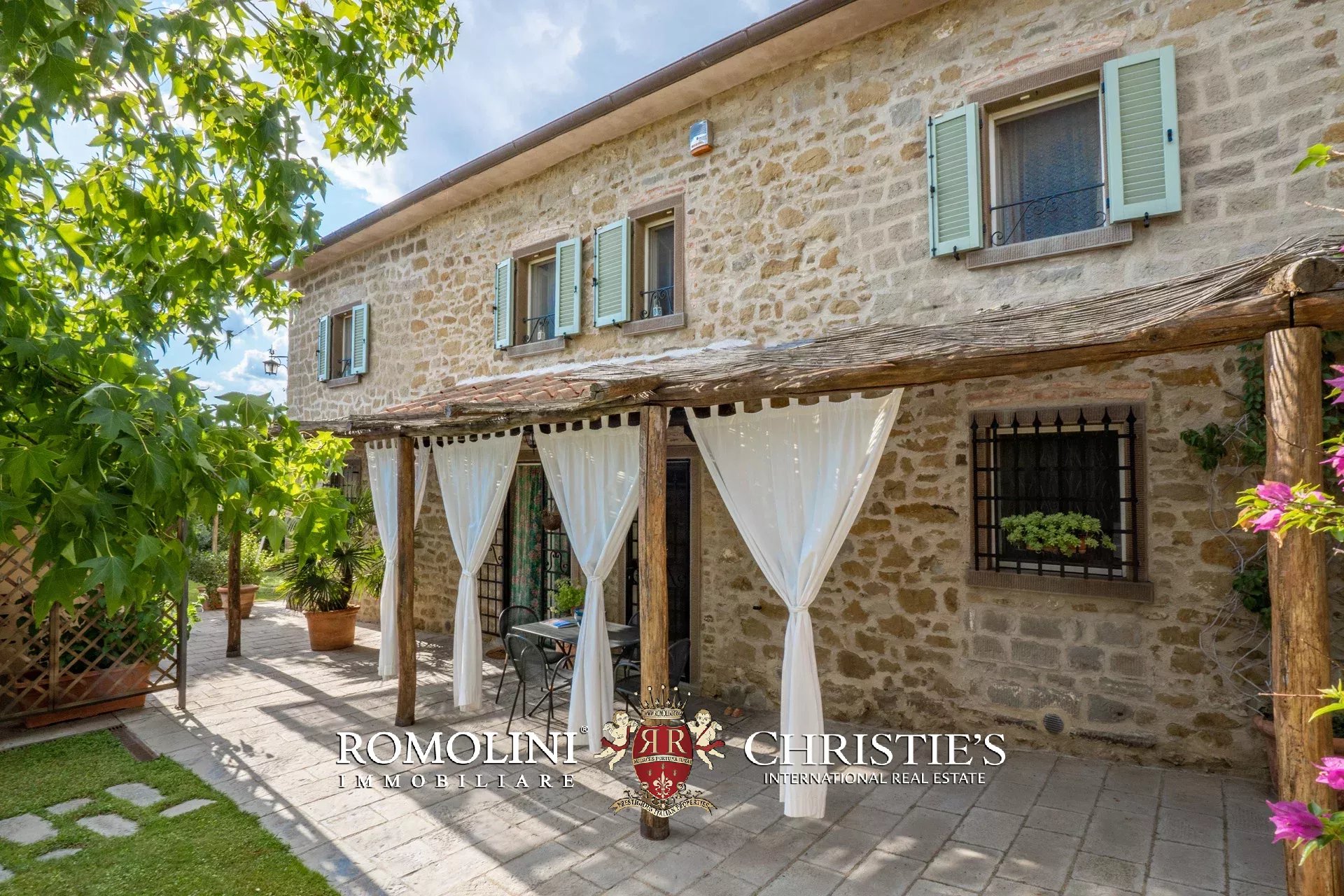 3 Bedroom Villa/Townhouse's Image 3