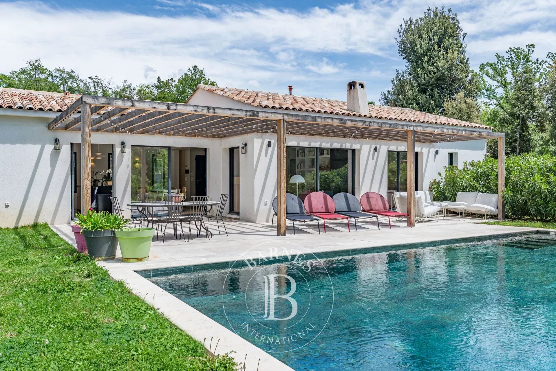 Roquefort-les-Pins - One storey family house with pool - 5 bedrooms plus study - picture 6
