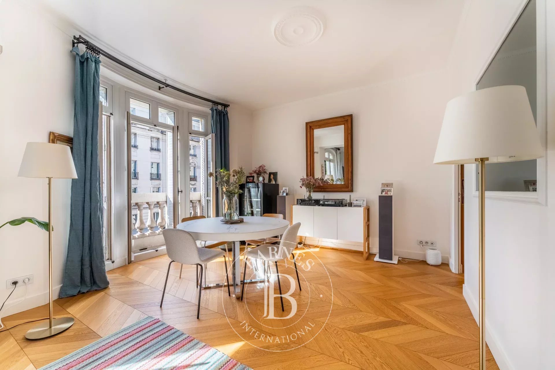 Daire Paris 3ème - picture 4