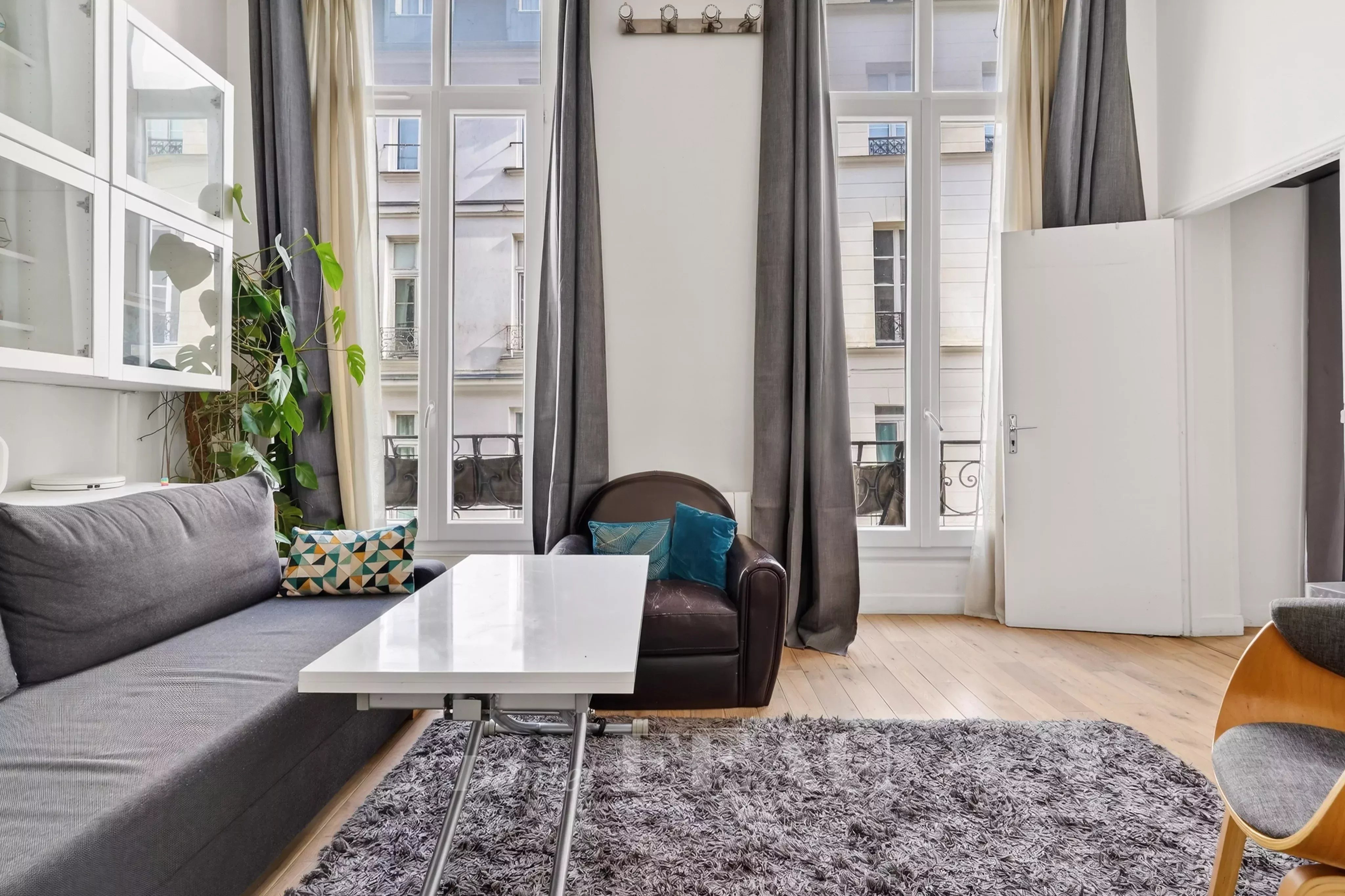 Sale Apartment Paris 2nd