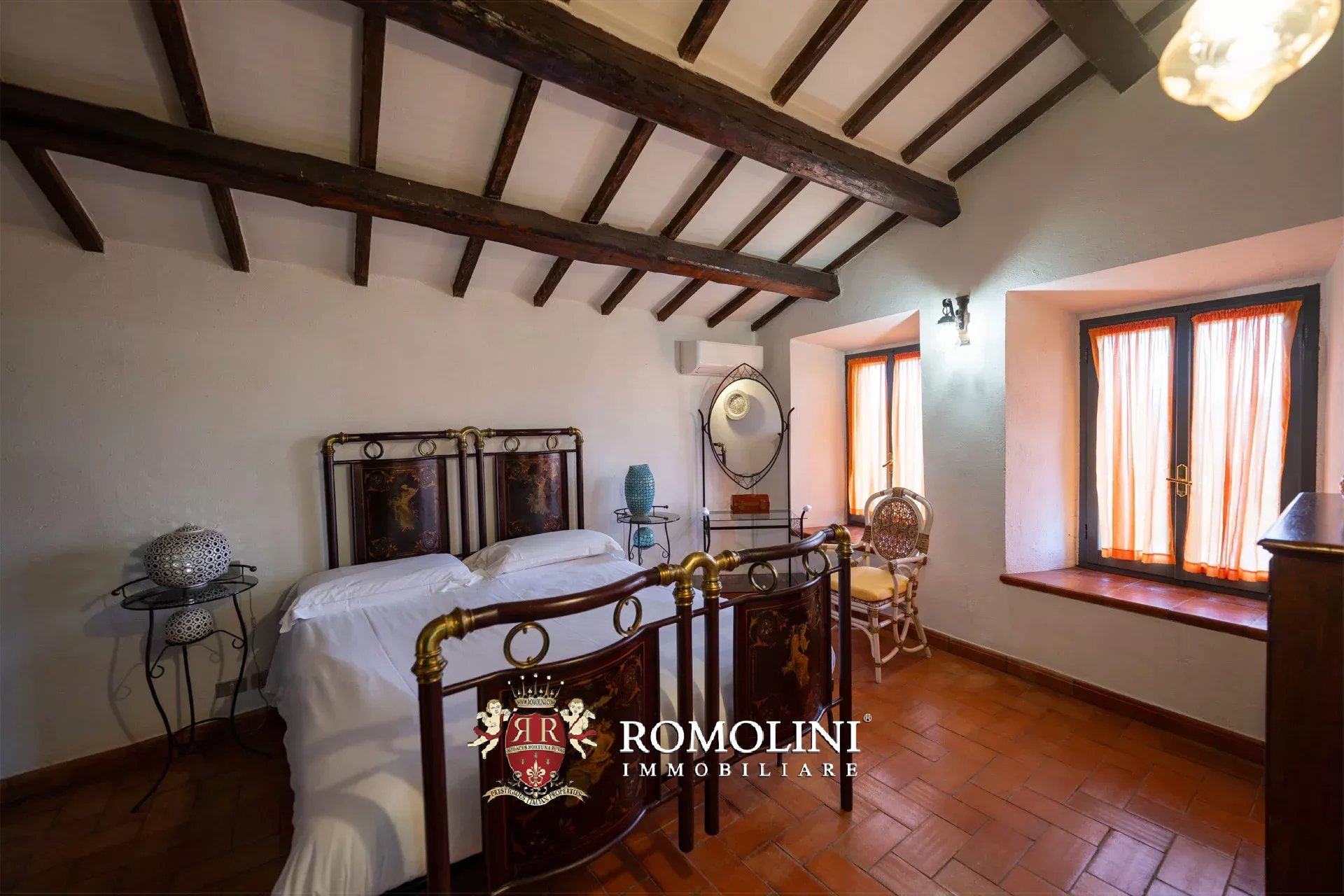 8 Bedroom Villa/Townhouse's Image 50