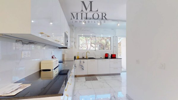 3-ROOM APARTMENT - BRIGHT - TERRACE - PRIVATE PARKING — photo 7