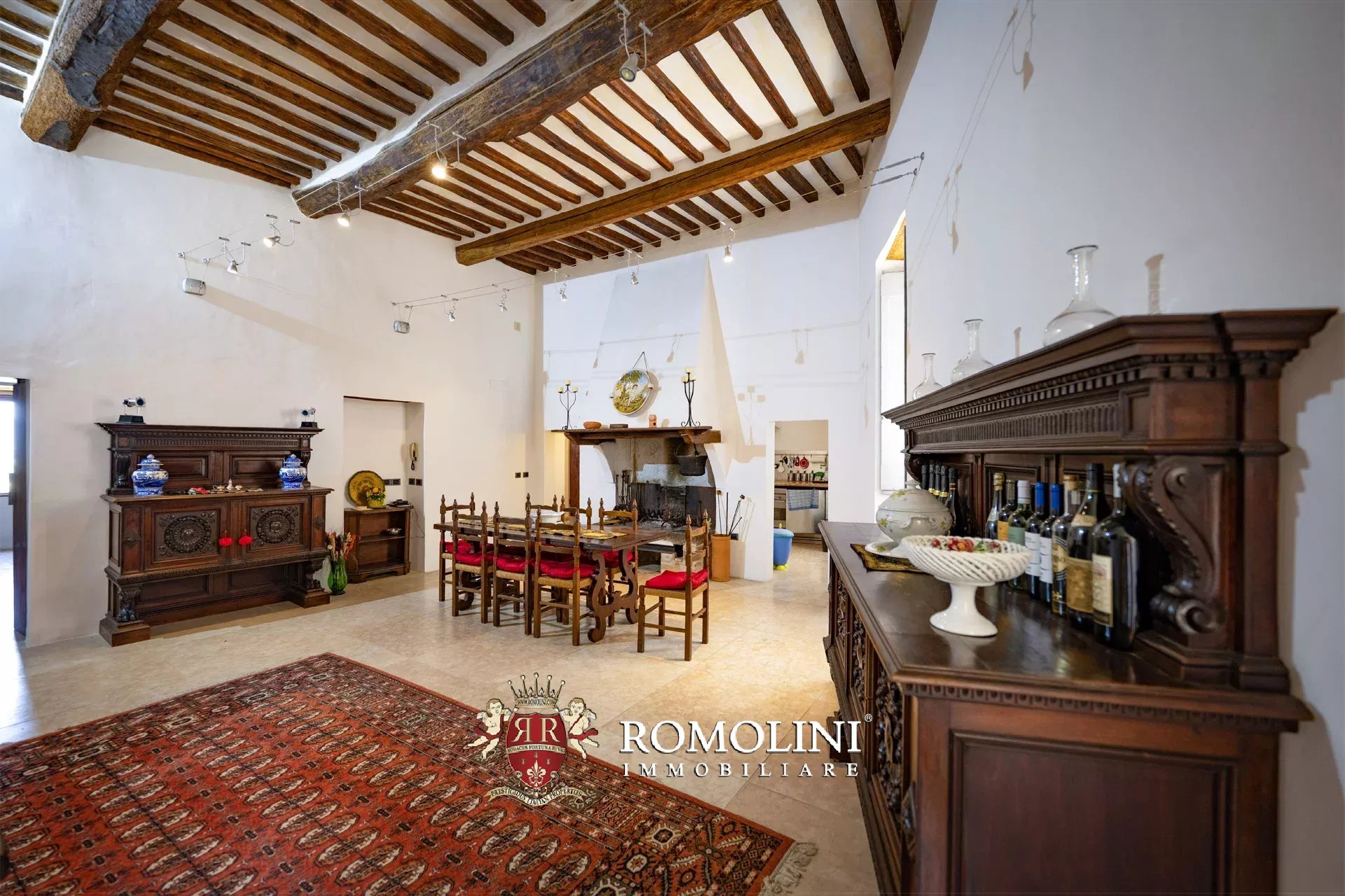 5 Bedroom Villa/Townhouse's Image 22