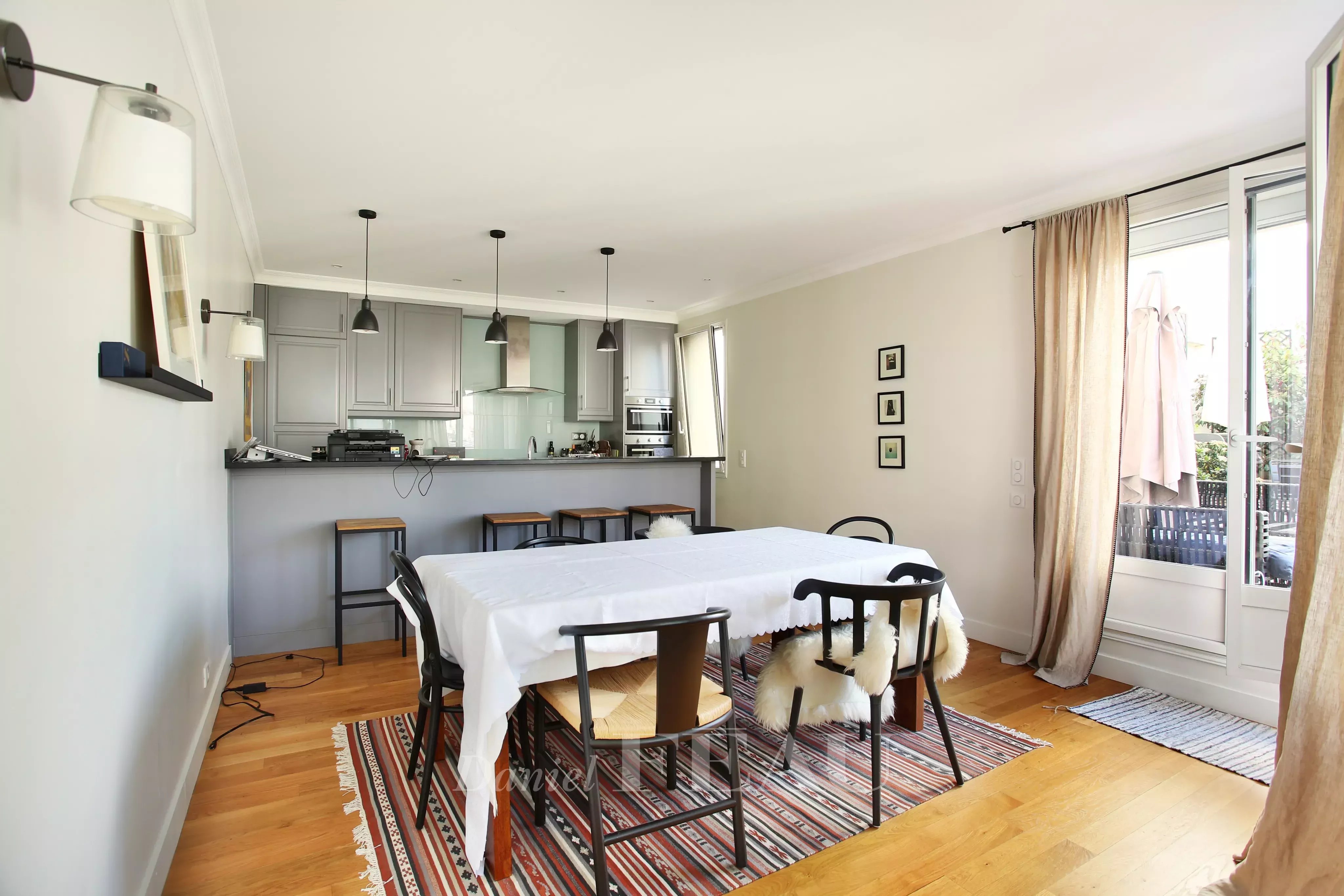 Location Appartement Paris 17ème