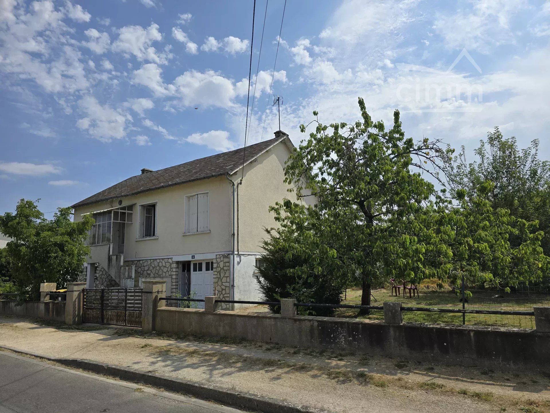 Agence immobilière de CIMM IMMOBILIER SAINT ELOY DE GY