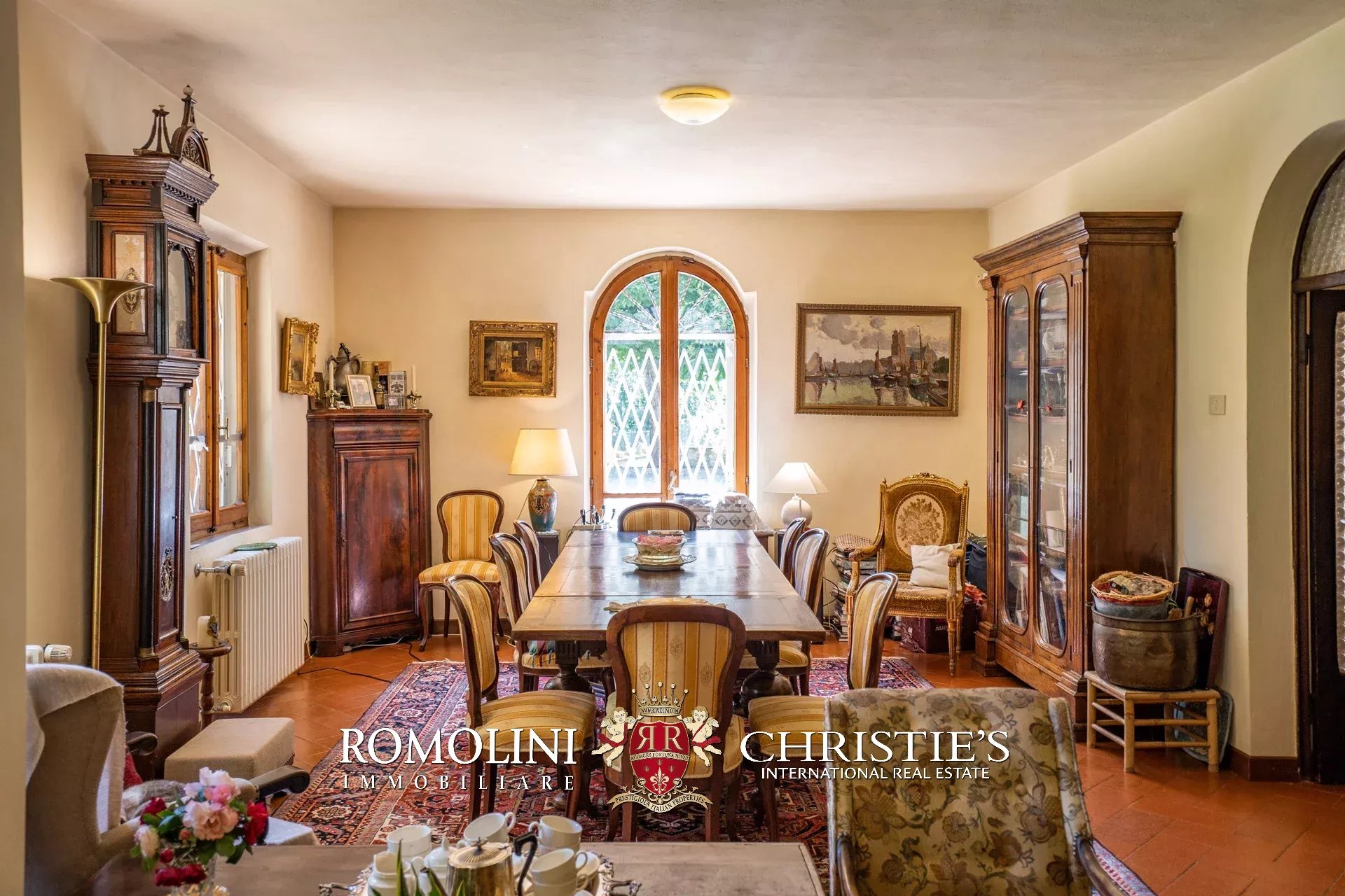 8 Bedroom Villa/Townhouse's Image 71