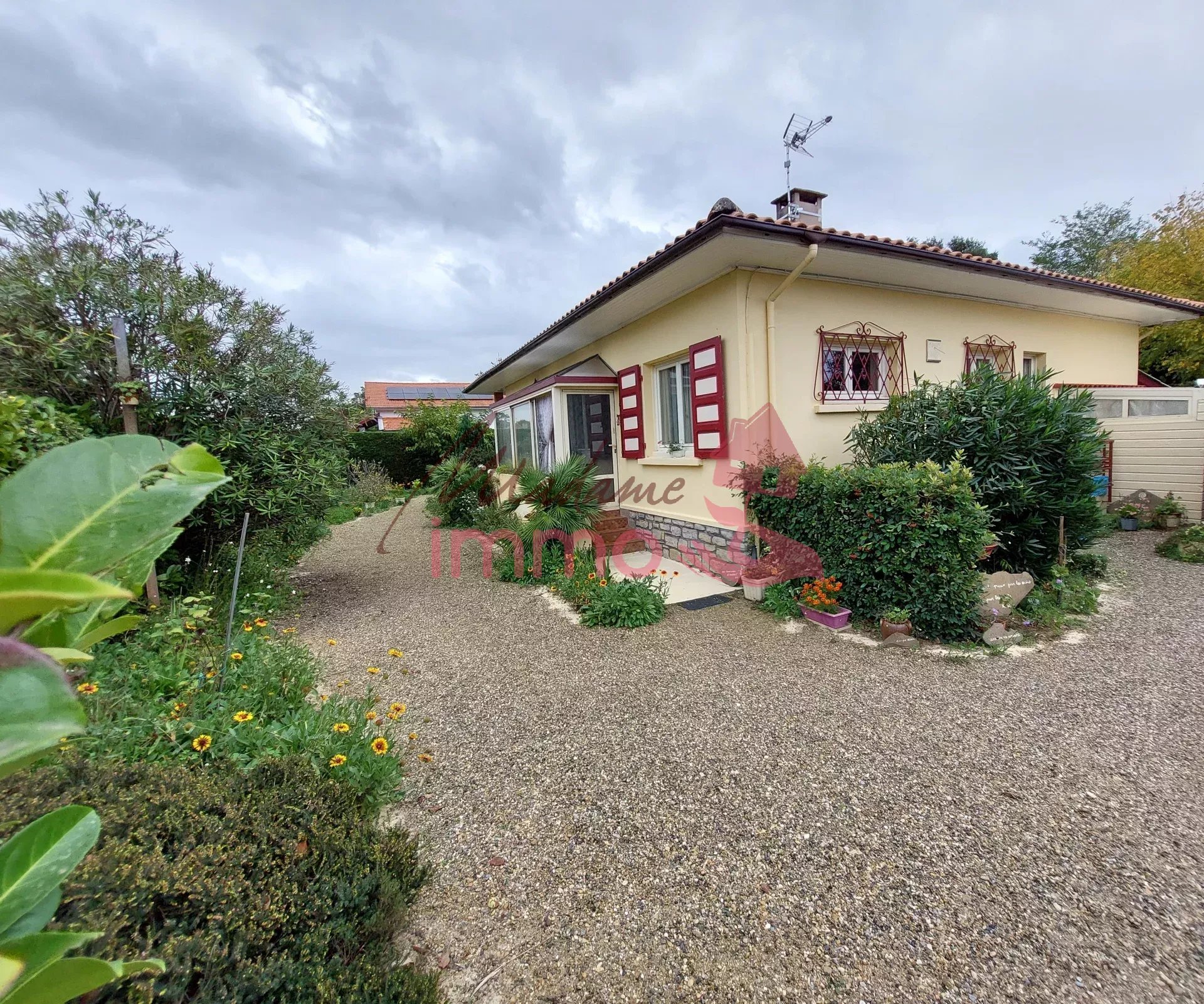 Agence immobilière de 