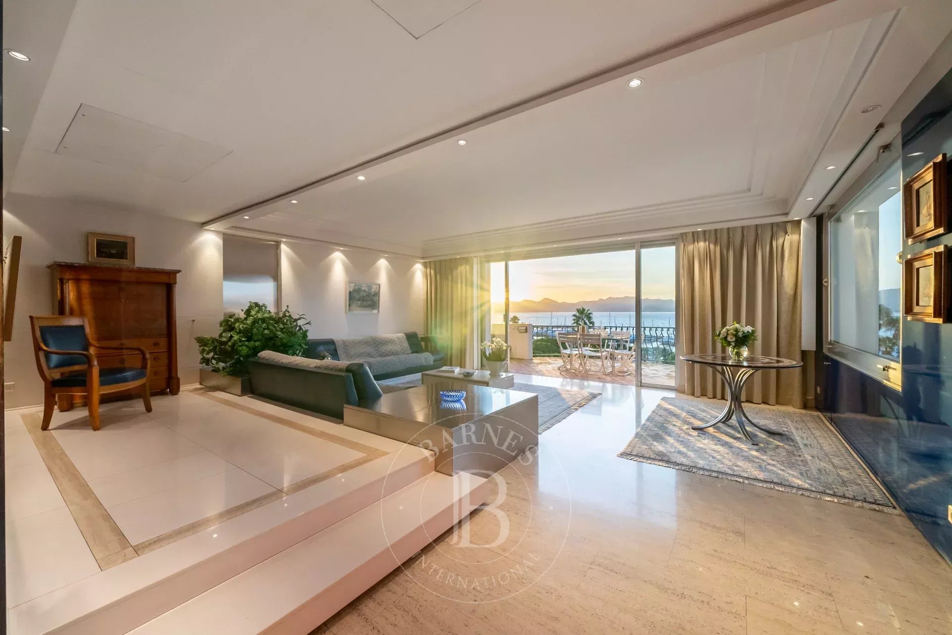 Daire Cannes - picture 9