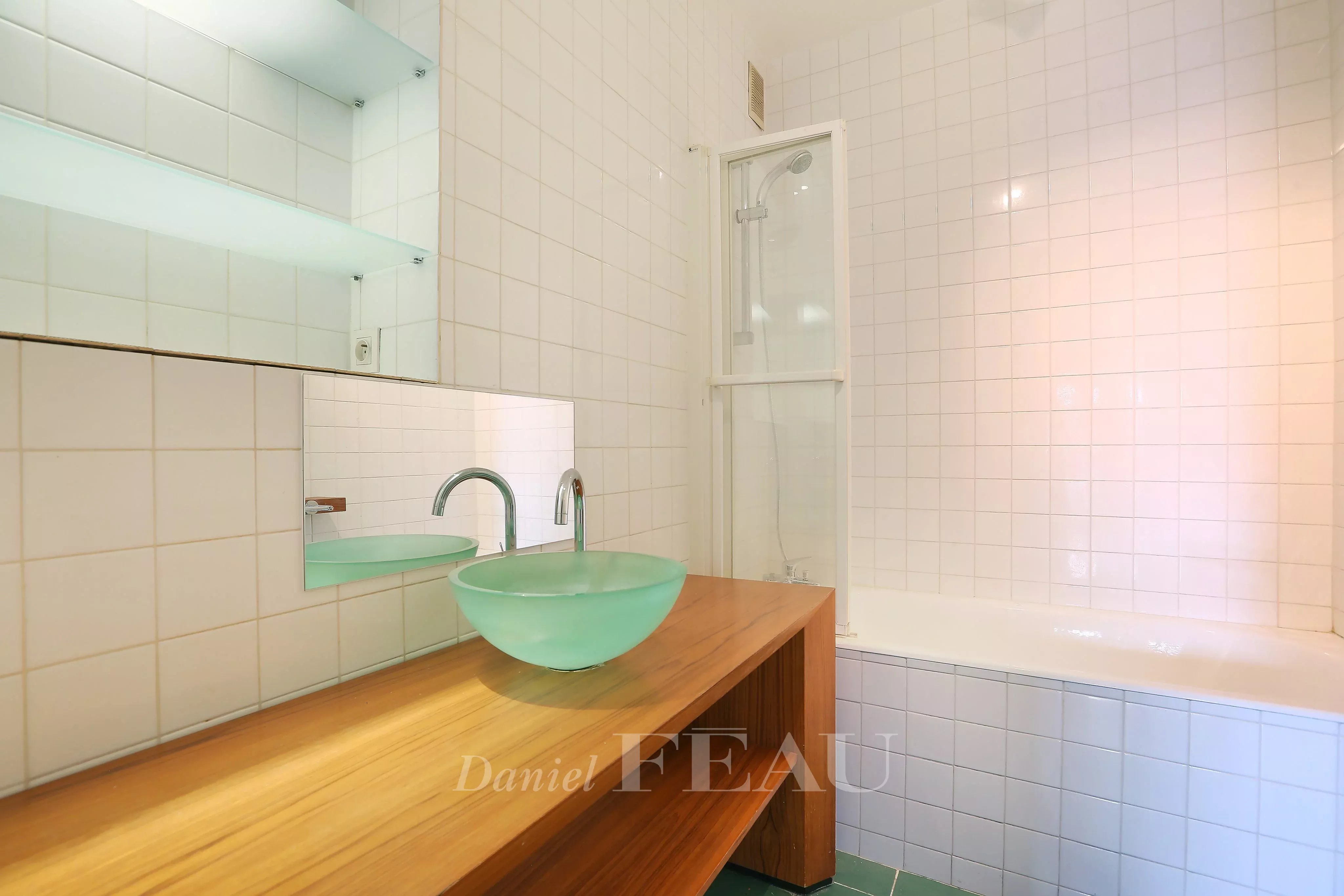 Rental Apartment Neuilly-sur-Seine