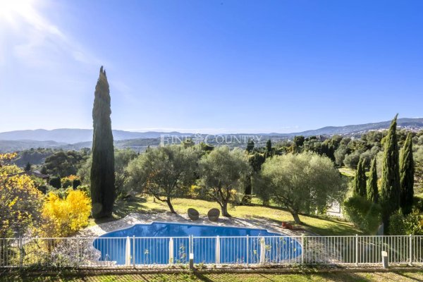 Luxury Villa for Sale in Grasse: Panoramic Sea View Family Estate — photo 3