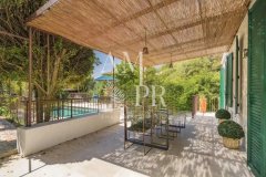 Luxury 6-Bedroom Family Villa in Cannes | Renovated Legacy Estate — photo 3 of 7
