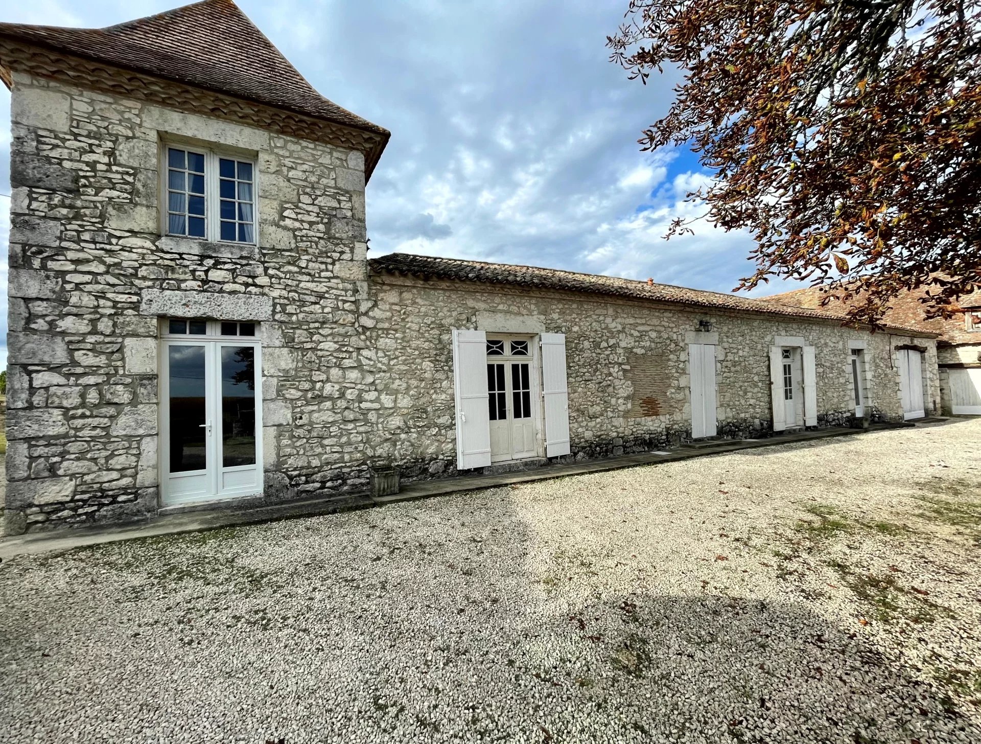 Farmhouse For Sale, BERGERAC, 24100, FRANCE