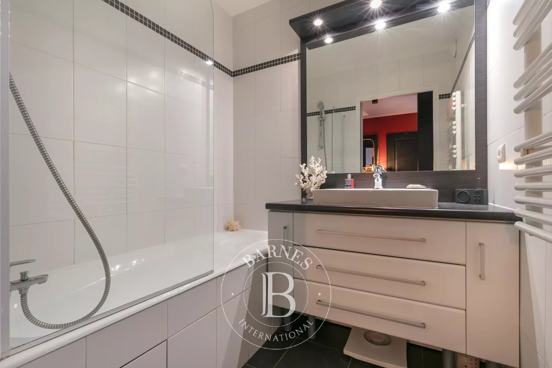 Issy-les-Moulineaux  - Appartement 4 Pi&egrave;ces 3 Chambres - picture 11