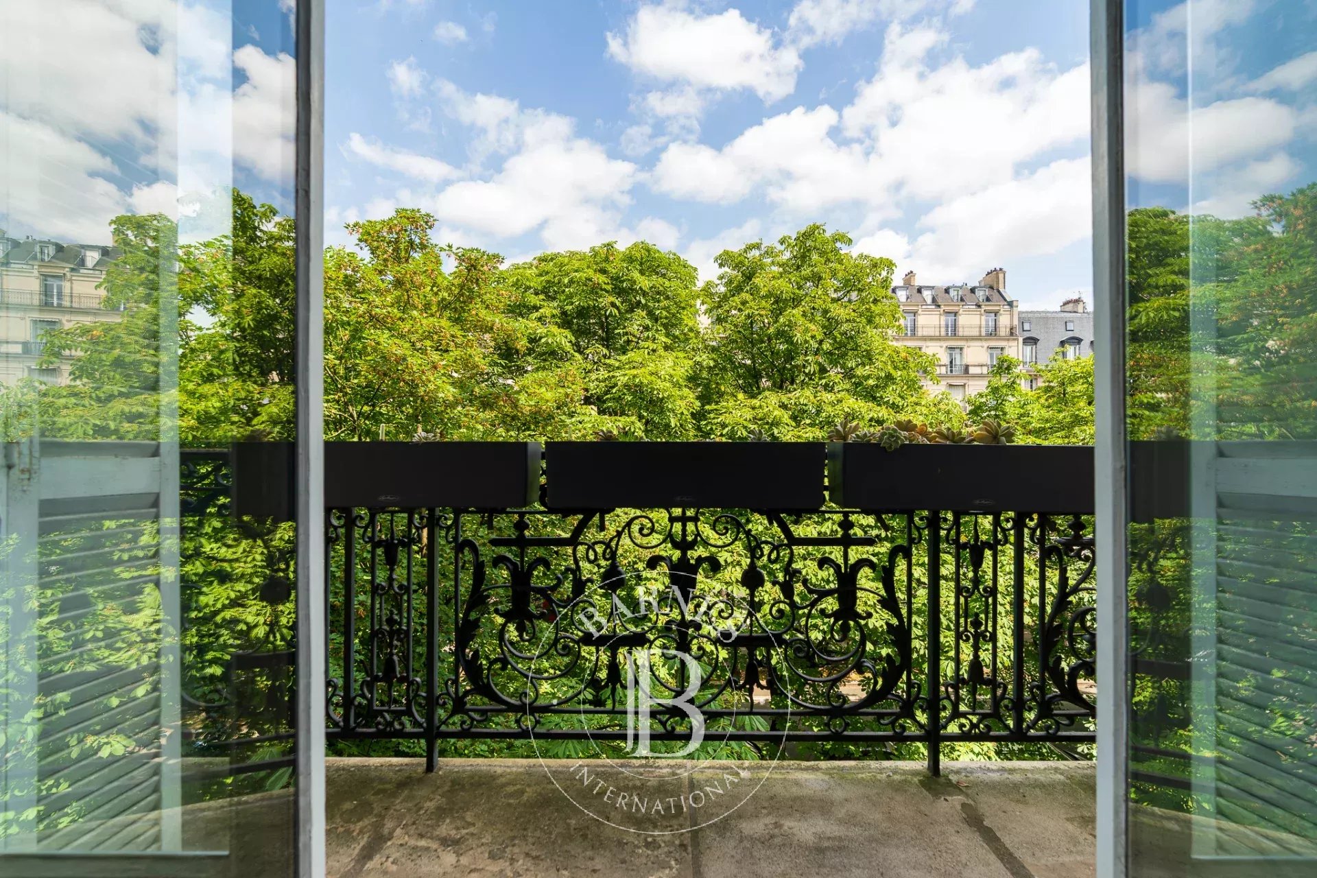 Apartment Paris 75016  -  ref 86753615 (picture 1)