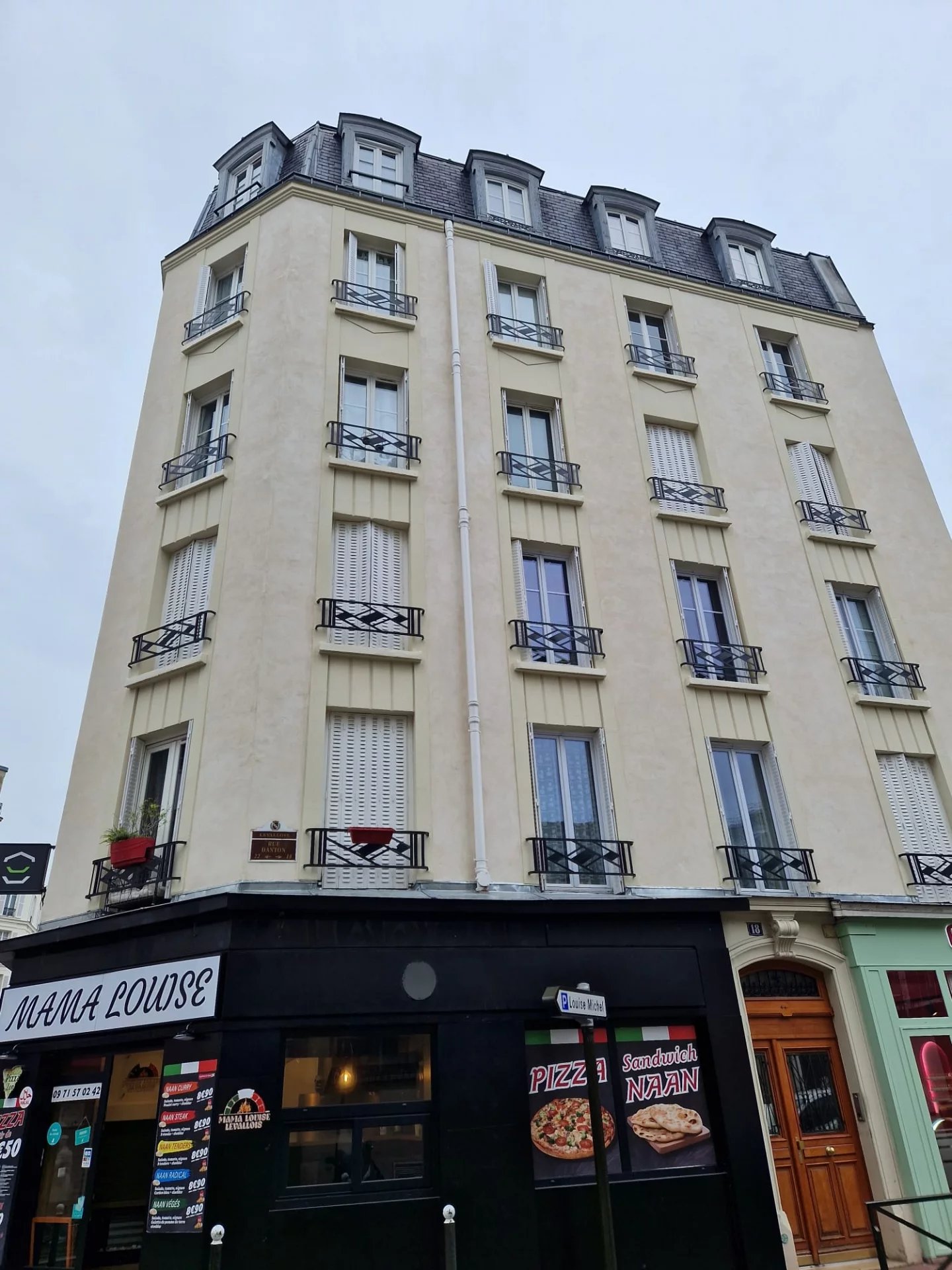 Location Appartement Levallois-Perret Villiers - Louise Michel