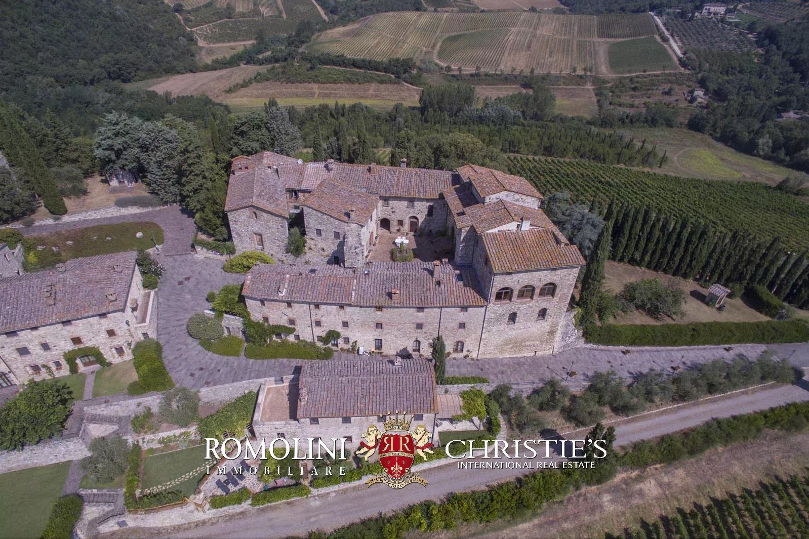 20 Bedroom Vineyard's Image 13