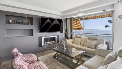 Between Cannes and Golfe-Juan – Top-Floor Apartment with Panoramic Sea Views — photo 7 of 7