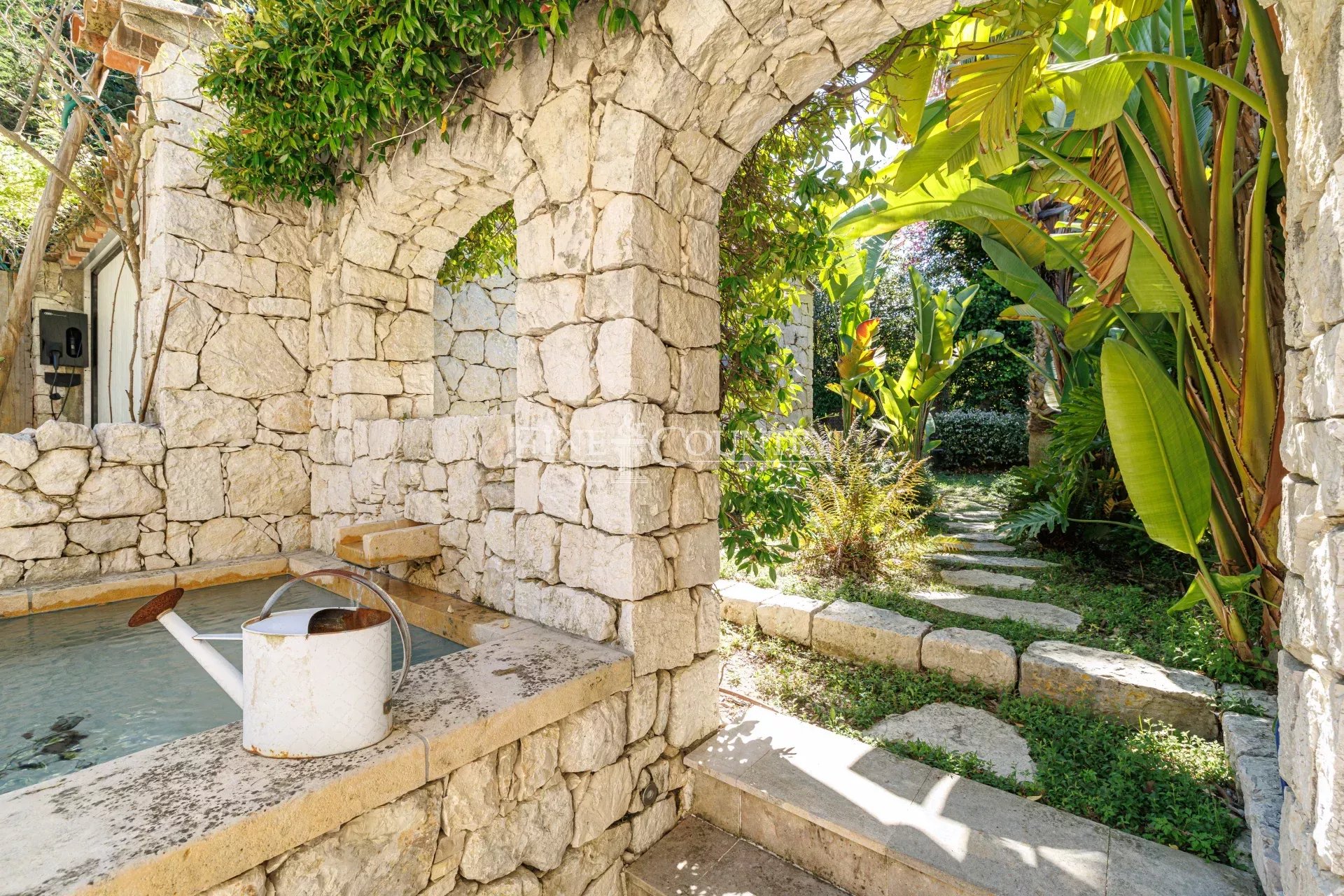 Photo of Villa For Sale in Mougins