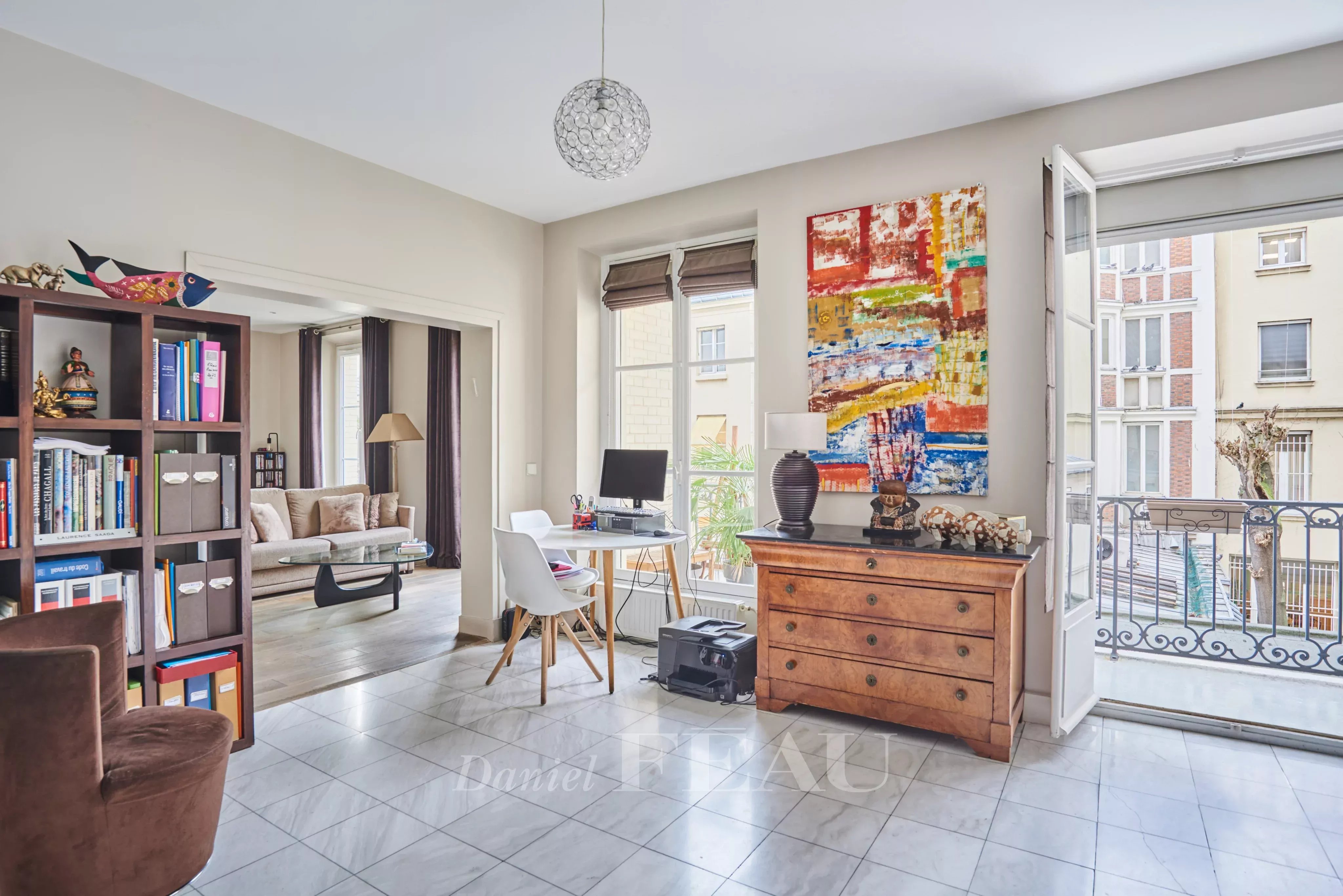 Sale Apartment Paris 17th