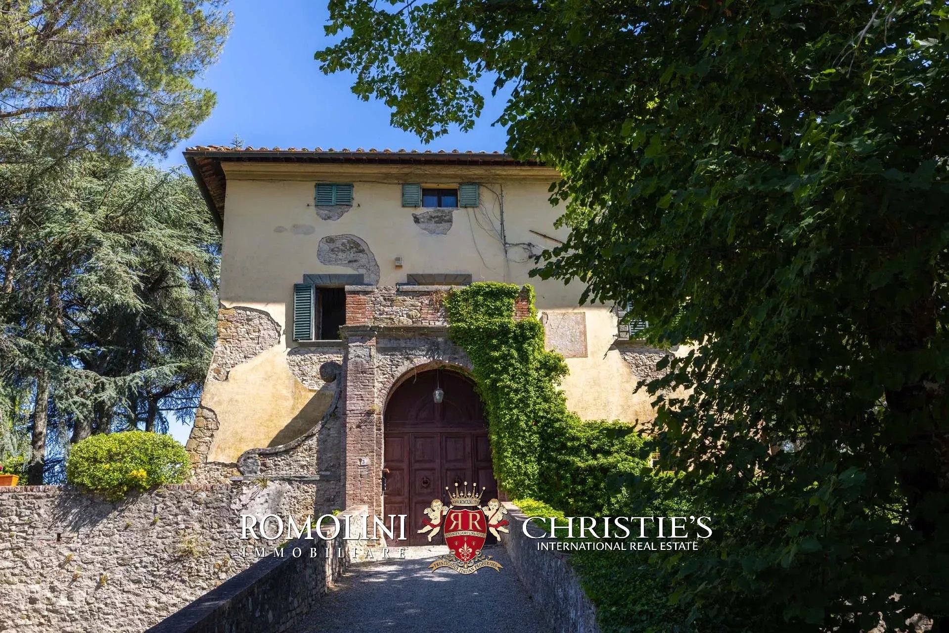 33 Bedroom Vineyard's Image 49