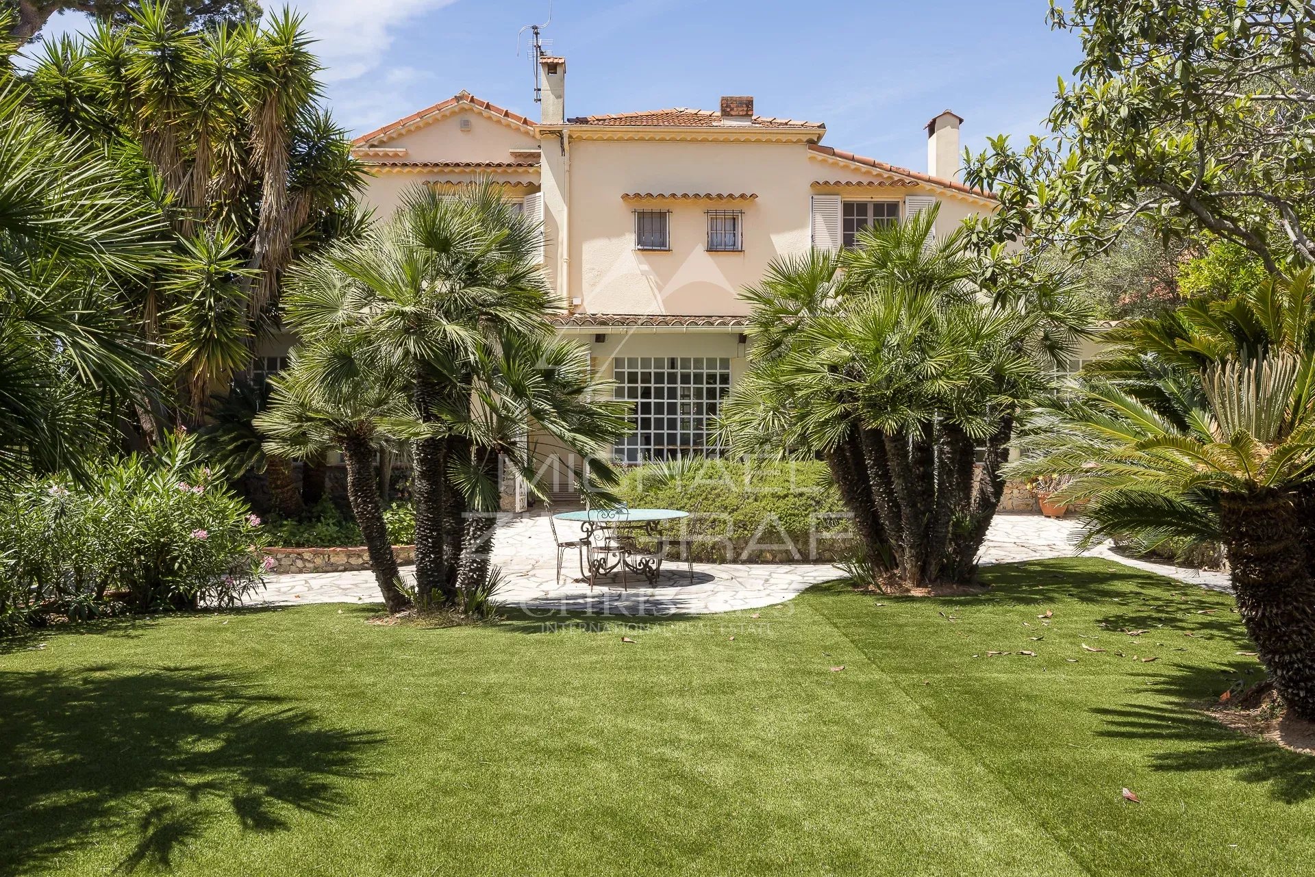 4 Bedroom Villa/Townhouse's Image 18