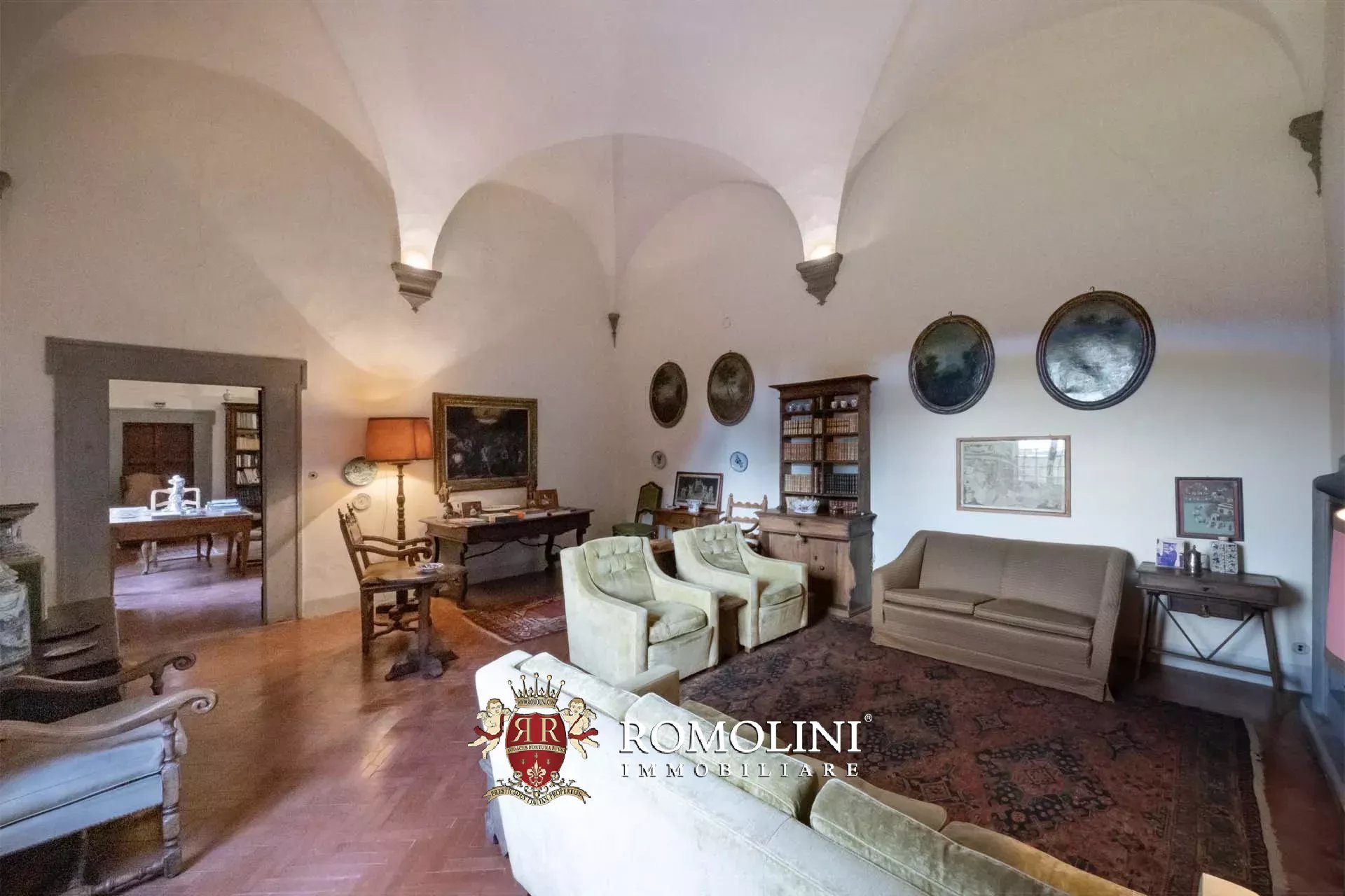 27 Bedroom Vineyard's Image 46