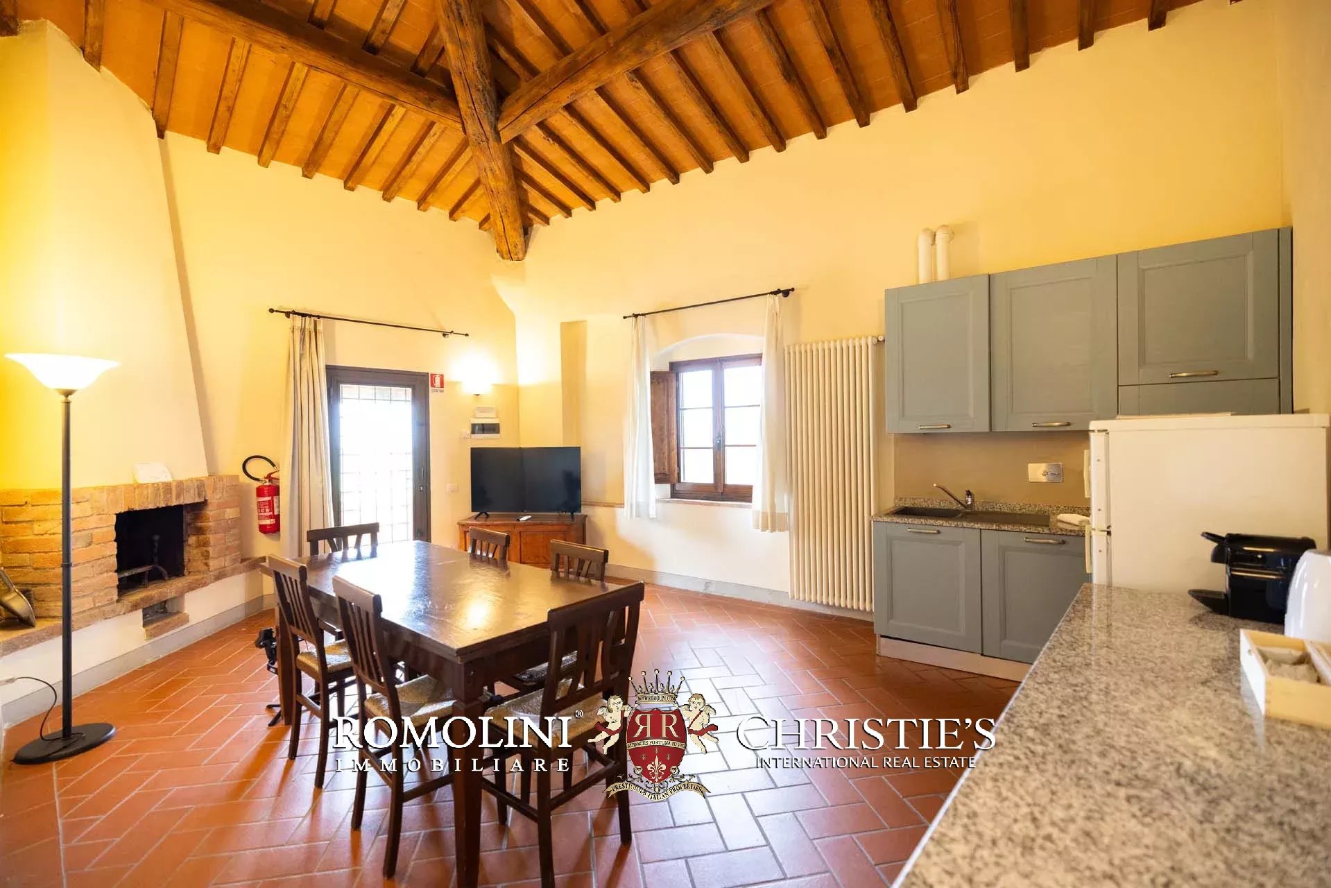 37 Bedroom Villa/Townhouse's Image 100