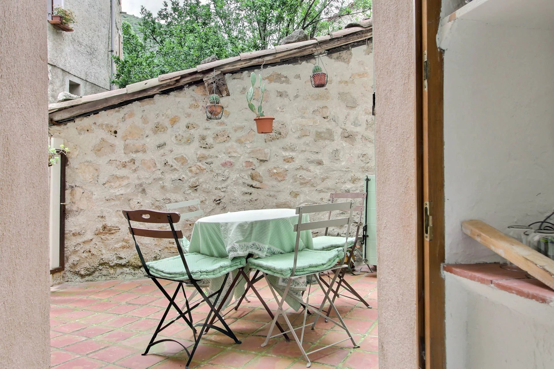 Charming village house with terraces - Seillans