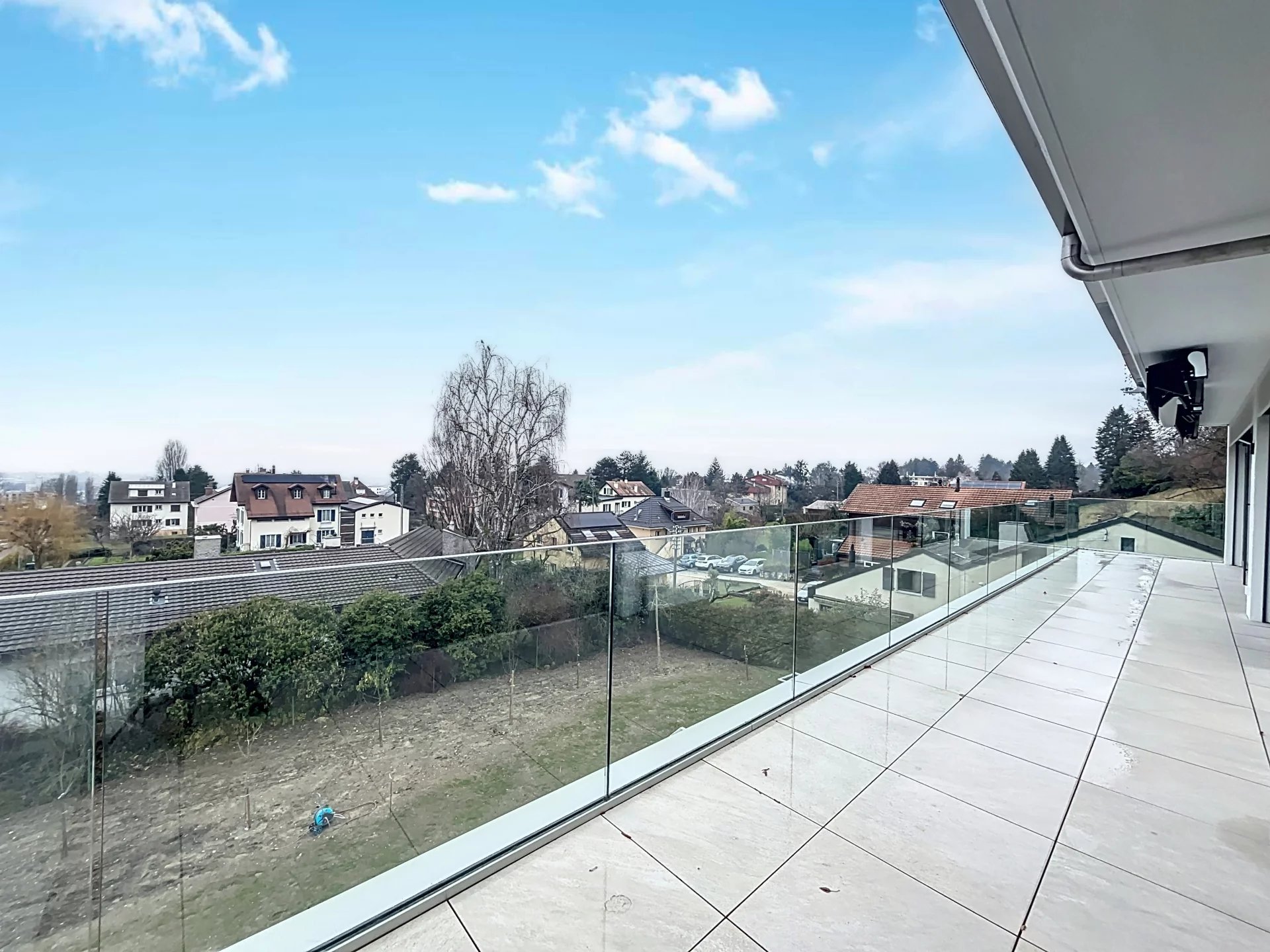 Attique avec magnifique vue sur le lac !