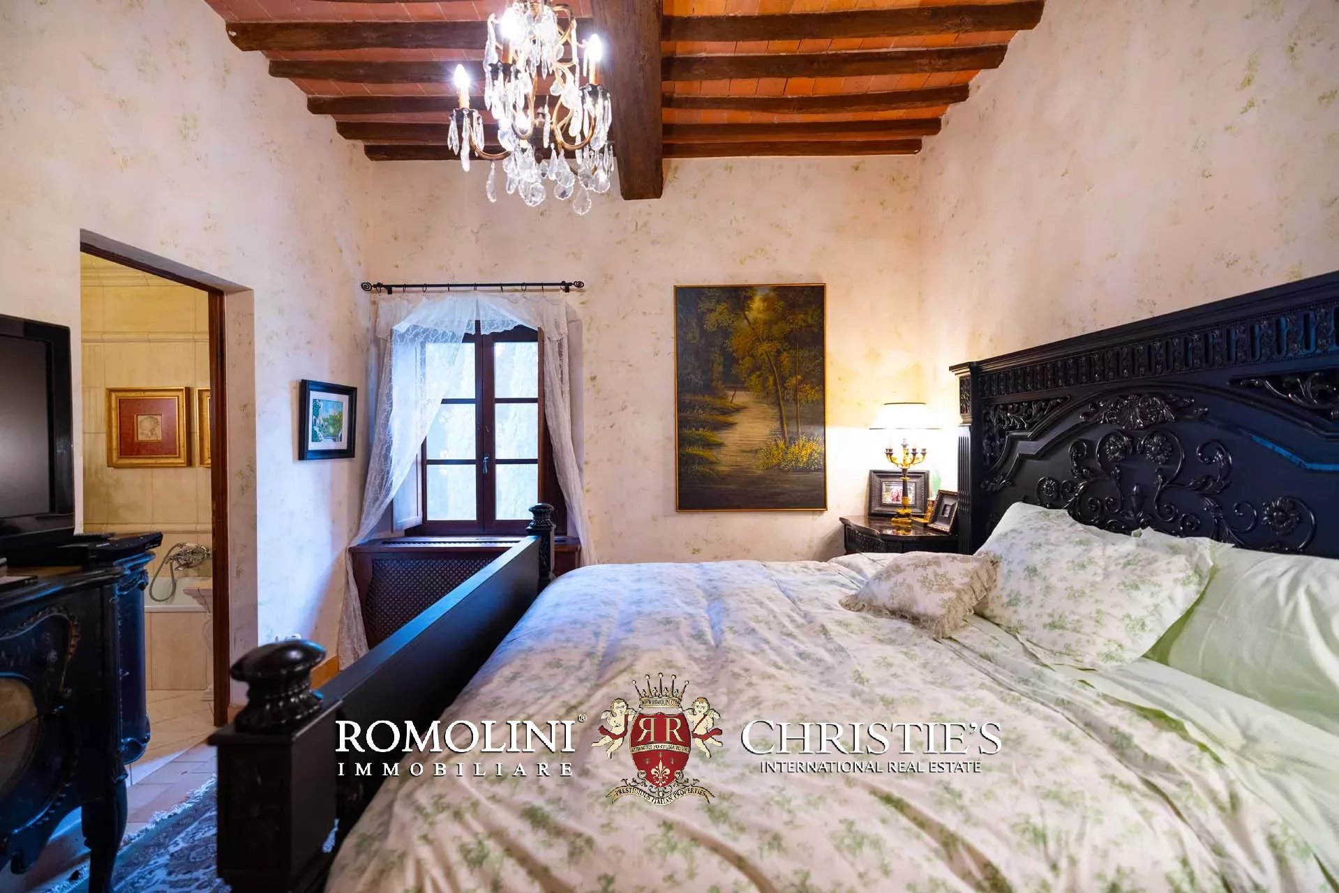 37 Bedroom Villa/Townhouse's Image 210