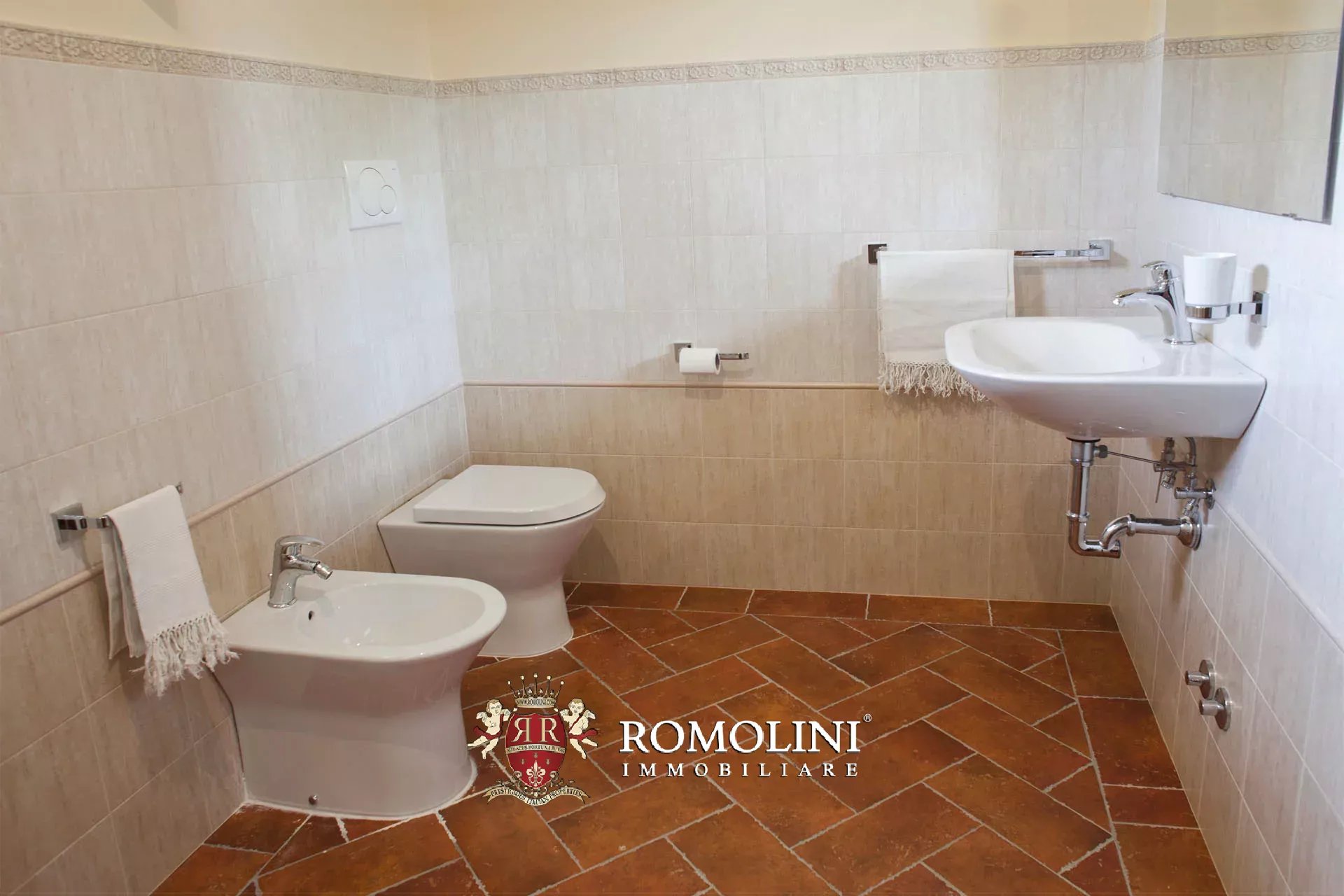 9 Bedroom Villa/Townhouse's Image 32