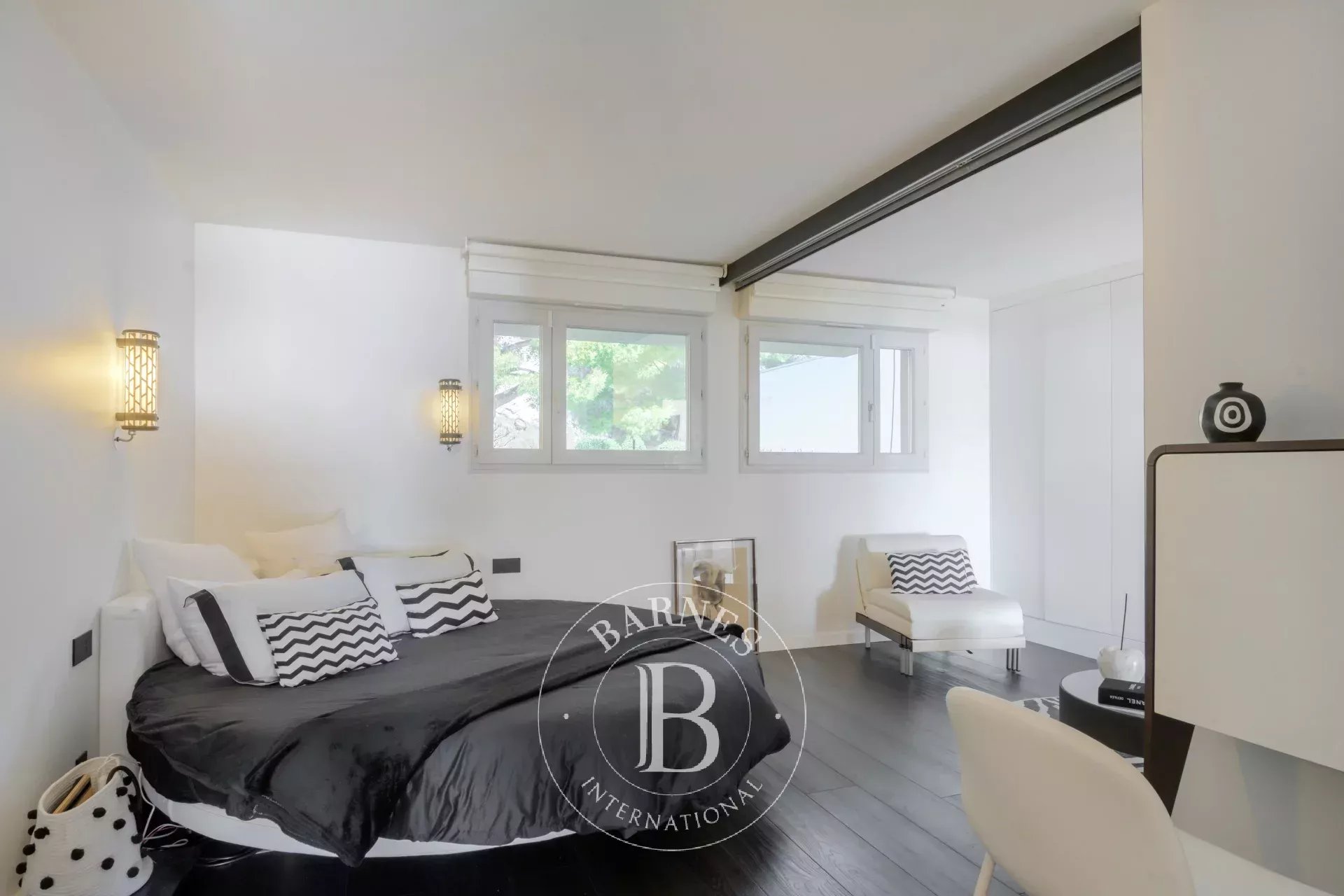 Daire Cassis - picture 12